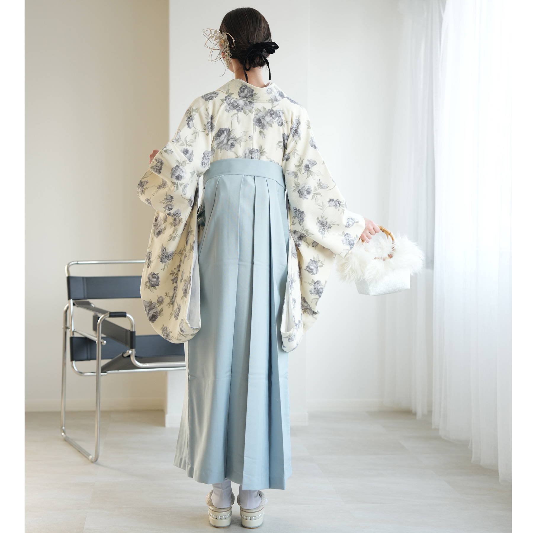 二尺着物 袴用着物 卒業式 裄66.5㎝ 中古 着物のみ 白 花柄n-30