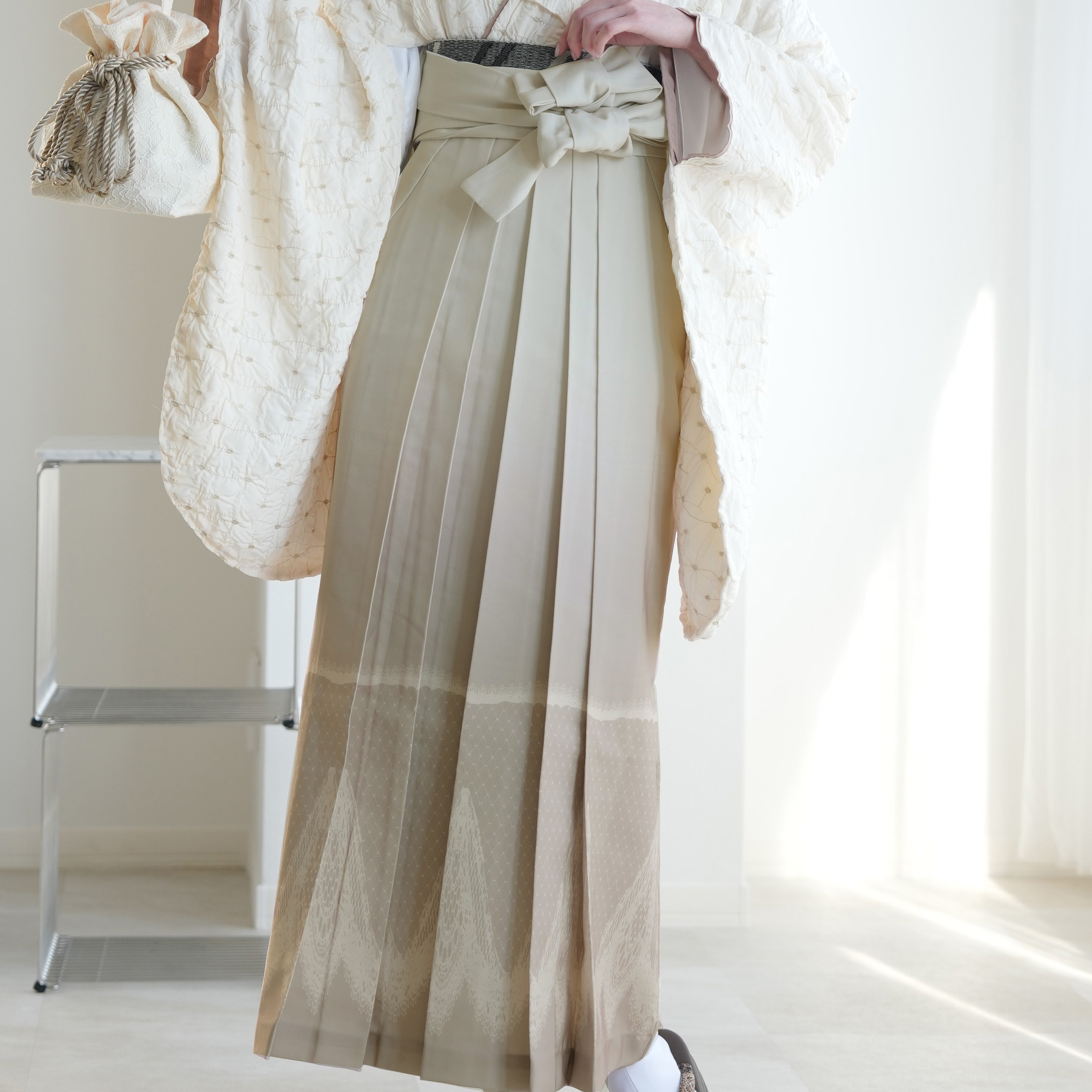 新品【M×袴単品】utatane ニコアンティーク グラデーション レース風袴 袴（レディース袴セット） | utatane［公式］オンラインショップ