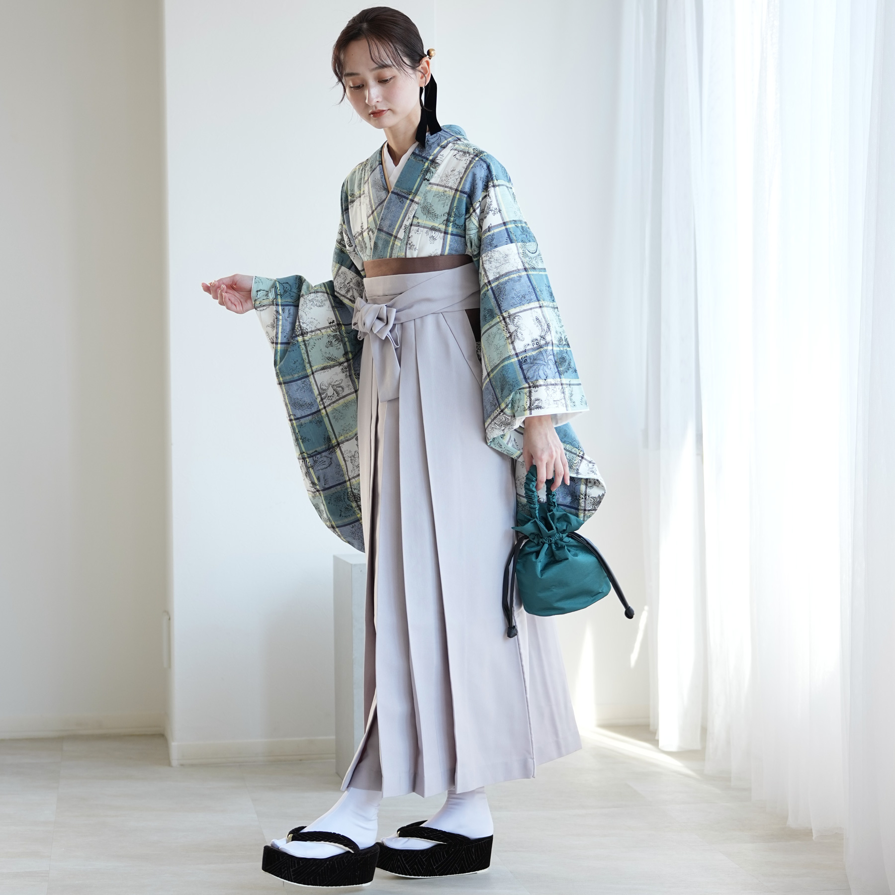 袴 レンタル 卒業式 2尺袖着物 17点セット utatane レトロ モダン 袴