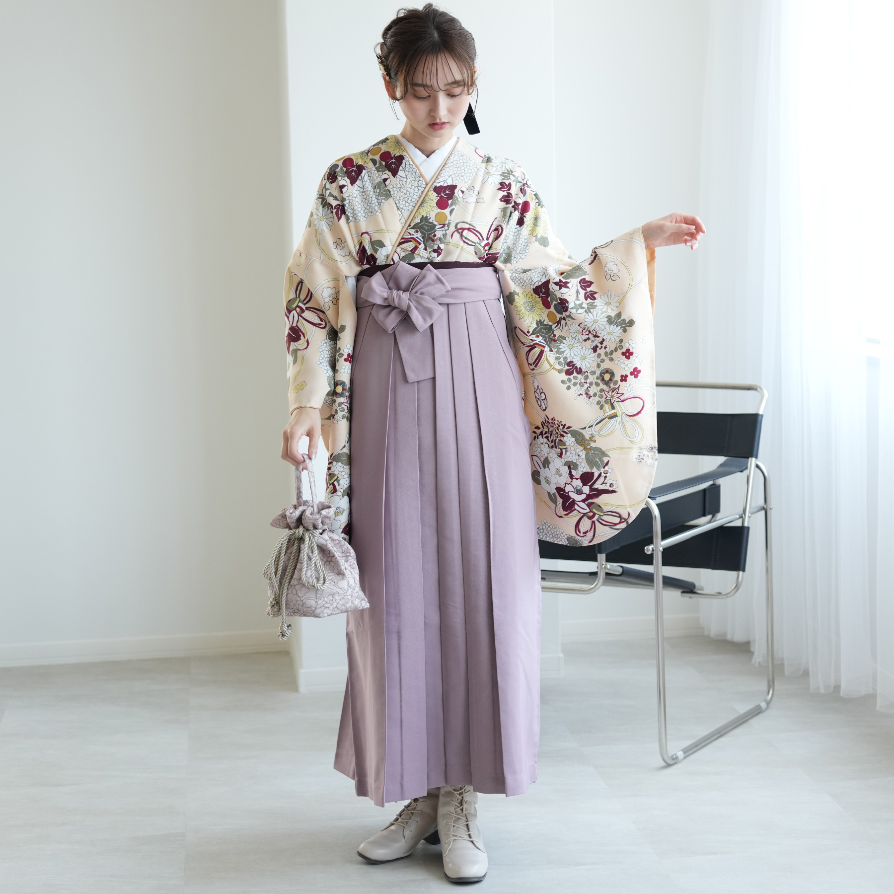 ひよこ商店 2尺袖着物 袴 2点セット 袴87cm（身長150-155cm） 袴セット 卒業式 ジュニア 着物 女の子 幾何学 黒系 子供 kids ブラック 白 オフホワイト まる さんかく ストライプ 中古着物 古着 個性派 個性的 小学生 子供 卒業式 謝恩会 USED リサイクル 袴 レンタル 小学生 二尺袖着物 15点セット ひよこ商店 レトロ 袴