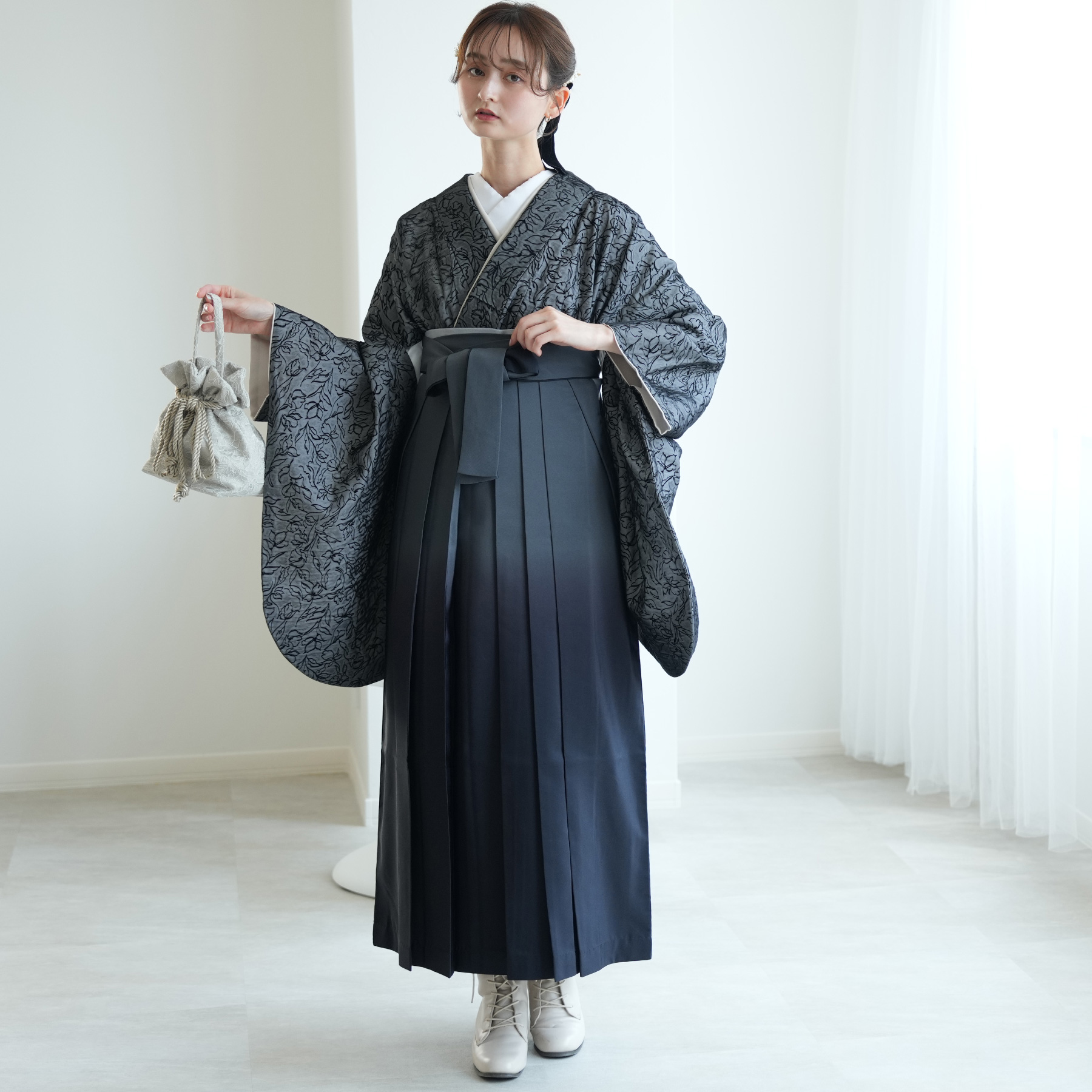 utatane 2尺袖着物 袴 2点セット 袴91cm（身長153-158cm） 袴セット 卒業式 大学生 着物 女性 花柄 ピンク系 女性 ladies ホワイト 白 オレンジ 黄色 洋風 フラワー 重ね衿縫い付済 中古 販売 着物と袴の2点セット 小学生 謝恩会 おしゃれ USED リサイクル utatane 2尺袖着物 袴 2点セット 袴91cm（身長153-158cm） 袴セット