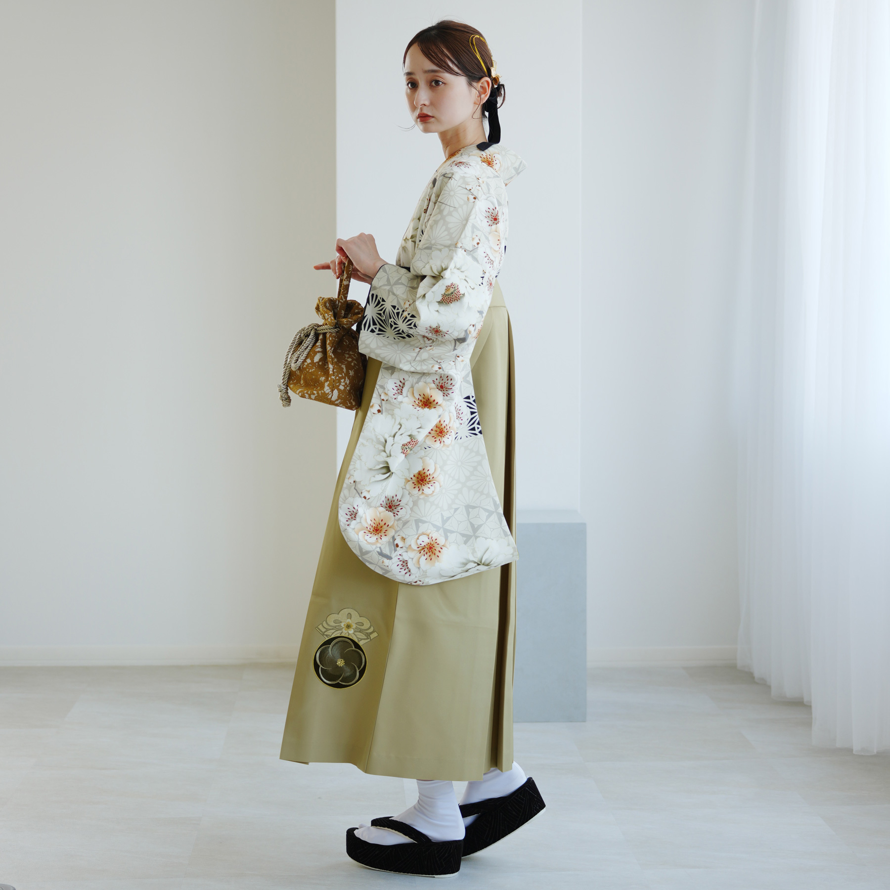 袴 レンタル 卒業式 JAPAN STYLE×中村里砂 17点セット グレージュに