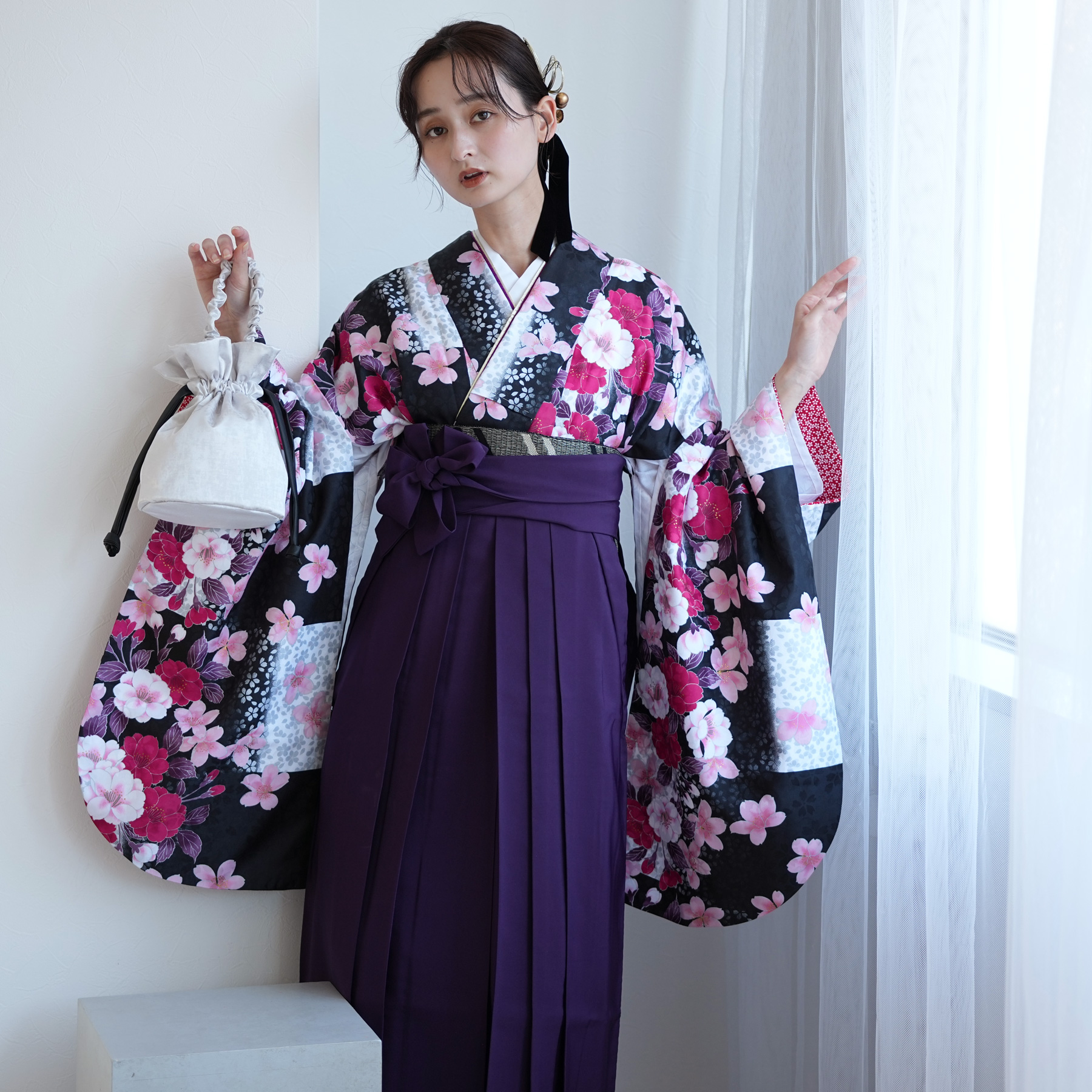 着物袴フルセット チュールローズ 半身仕立て ショート丈 黒×白 袴変更可能 袴セット ガールズ 【豪華安心袴4点セット】 卒業式 着付け動画 130