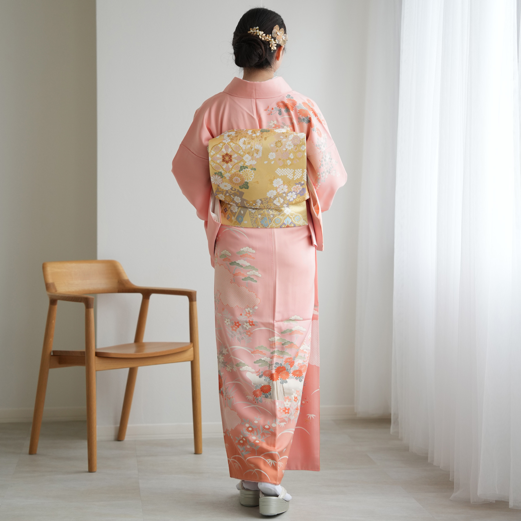 紬　付け下げ　"黄色〜ピンク" 着物　正絹 訪問着 着物 未使用 正絹 袷 菅有鬼一 東京友禅作家 落款 ピンク