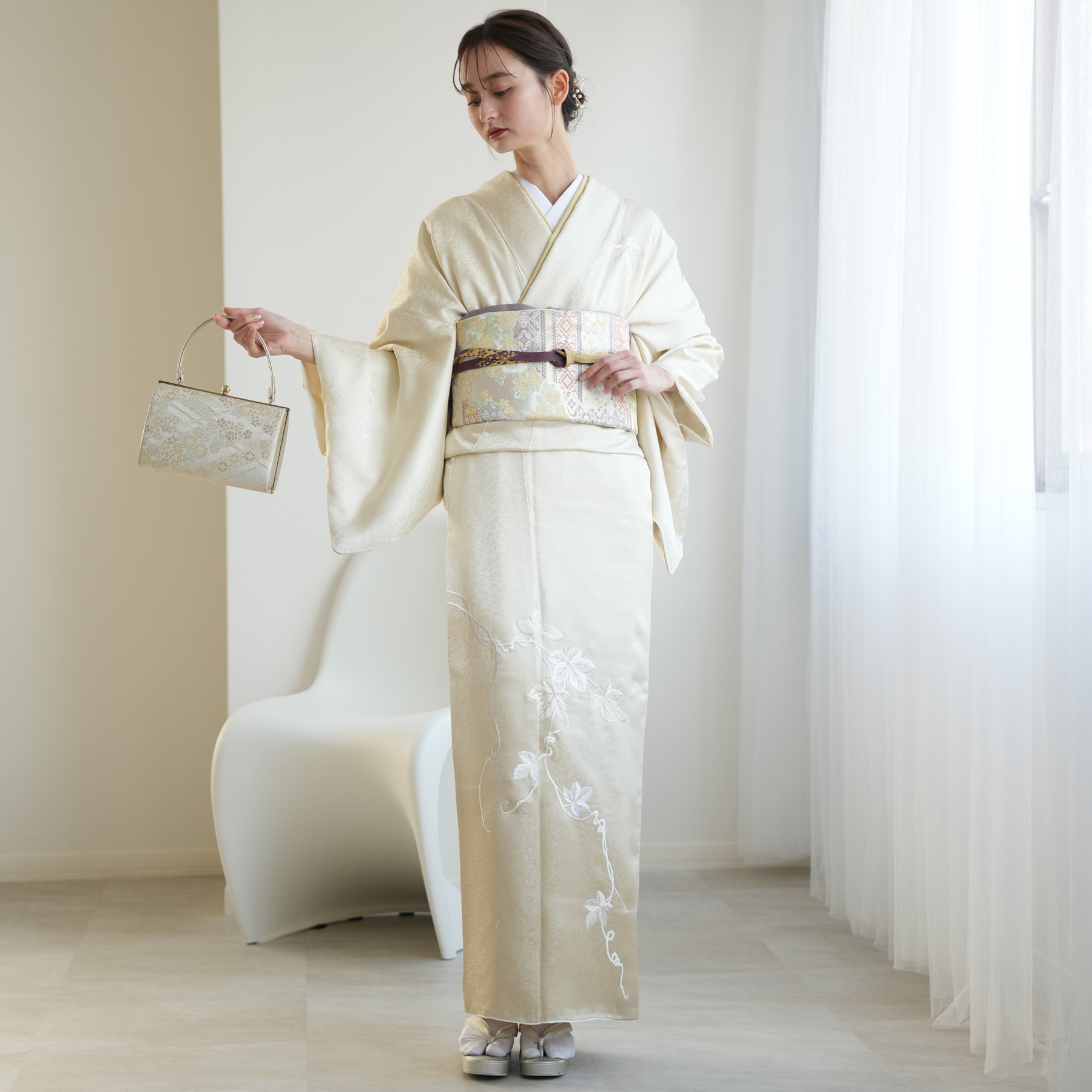 訪問着 レンタル おしゃれ 20点フルセット クリーム地に流れる刺繍の蔦 訪問着 レンタル おしゃれ 20点フルセット クリーム地に流れる刺繍の蔦