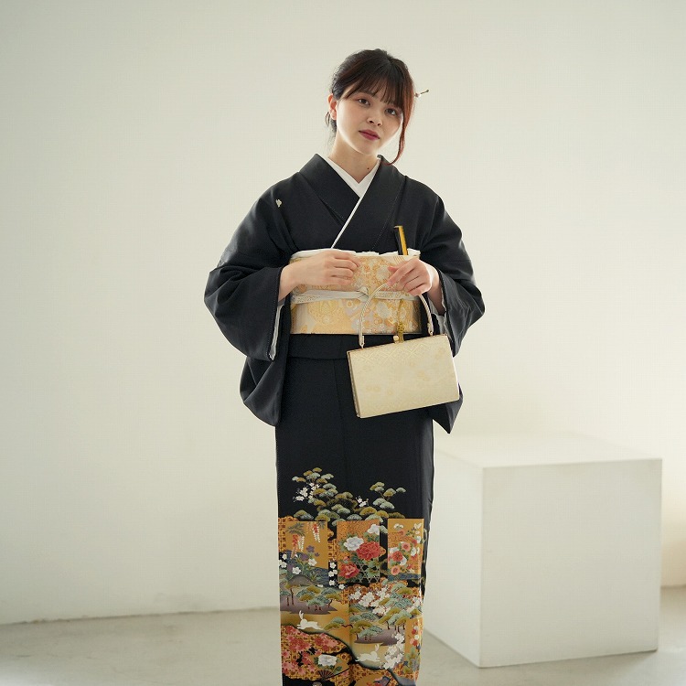 【和装】レディース(女性用)お着物 黒のうさぎ振袖 ブラック ナナイロキモノWEBショップ / 振袖フルセット｜桜田ひより×葵衣 F223