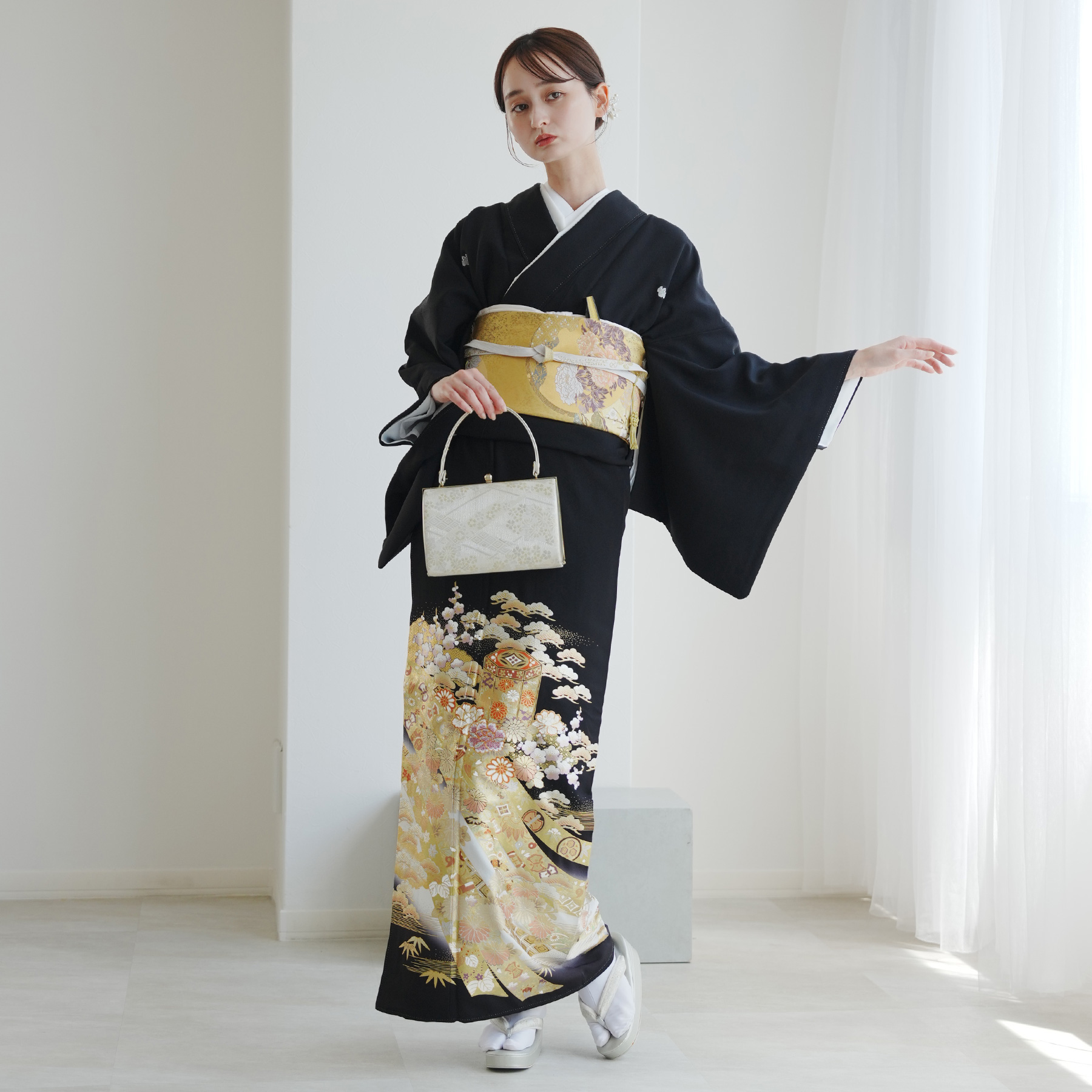 留袖　黒留袖　豪華黒留袖　着物 YUMI KATSURA（ユミカツラ） 黒留袖 レンタル 桂由美 20点フルセット