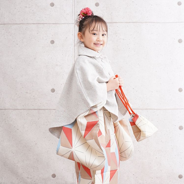 ひよこ商店　七五三　3歳　着物　ポンチョ　レトロ レンタル 七五三 3歳 女の子 ポンチョ フルセット ひよこ商店 古典柄