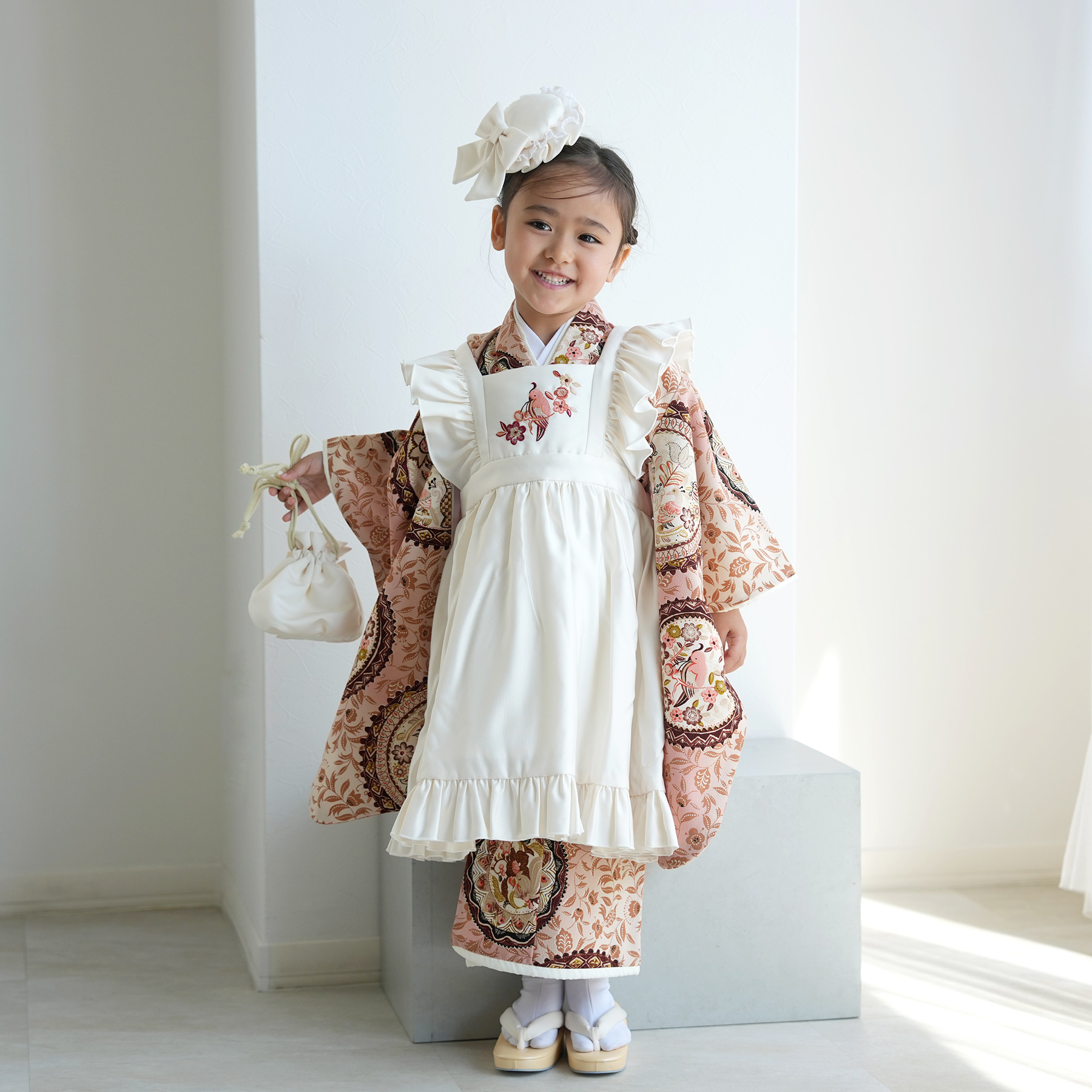レンタル 七五三 3歳 女の子 フルセット 着物 九重 レトロ 花 ピンク系
