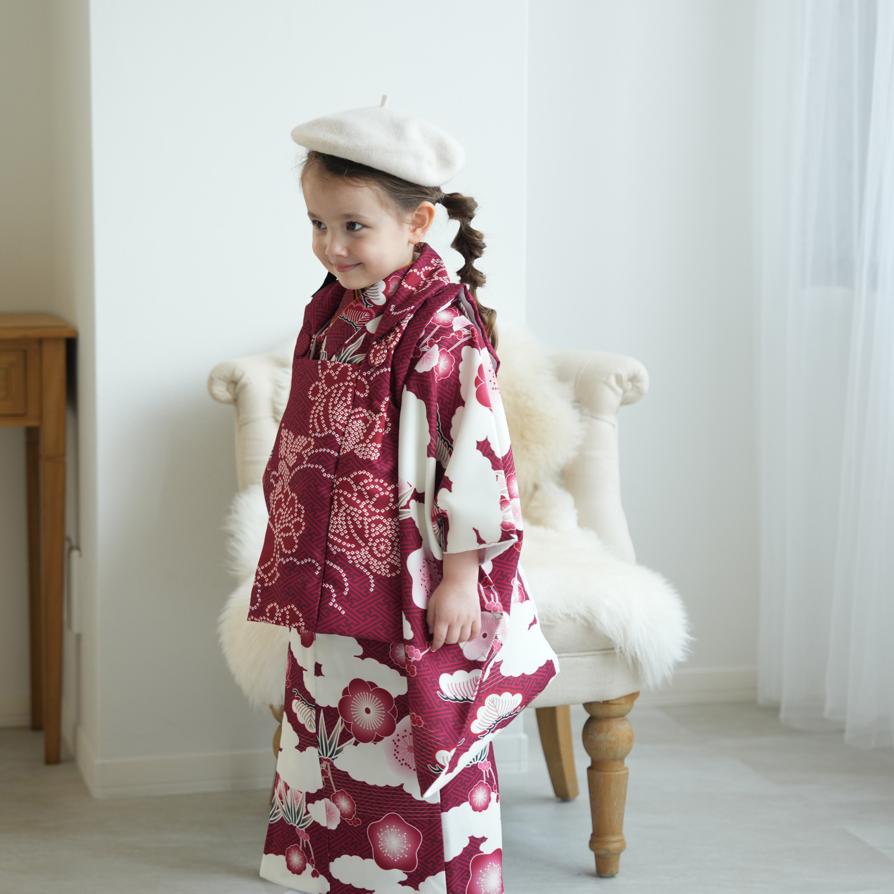 【コメントの方専用】ひよこ商店3歳七五三　花 薄ピンク クリーム銀彩×グレー雪輪 今季最終新品ひよこ商店七五三被布セットクリーム銀彩×白花完売品