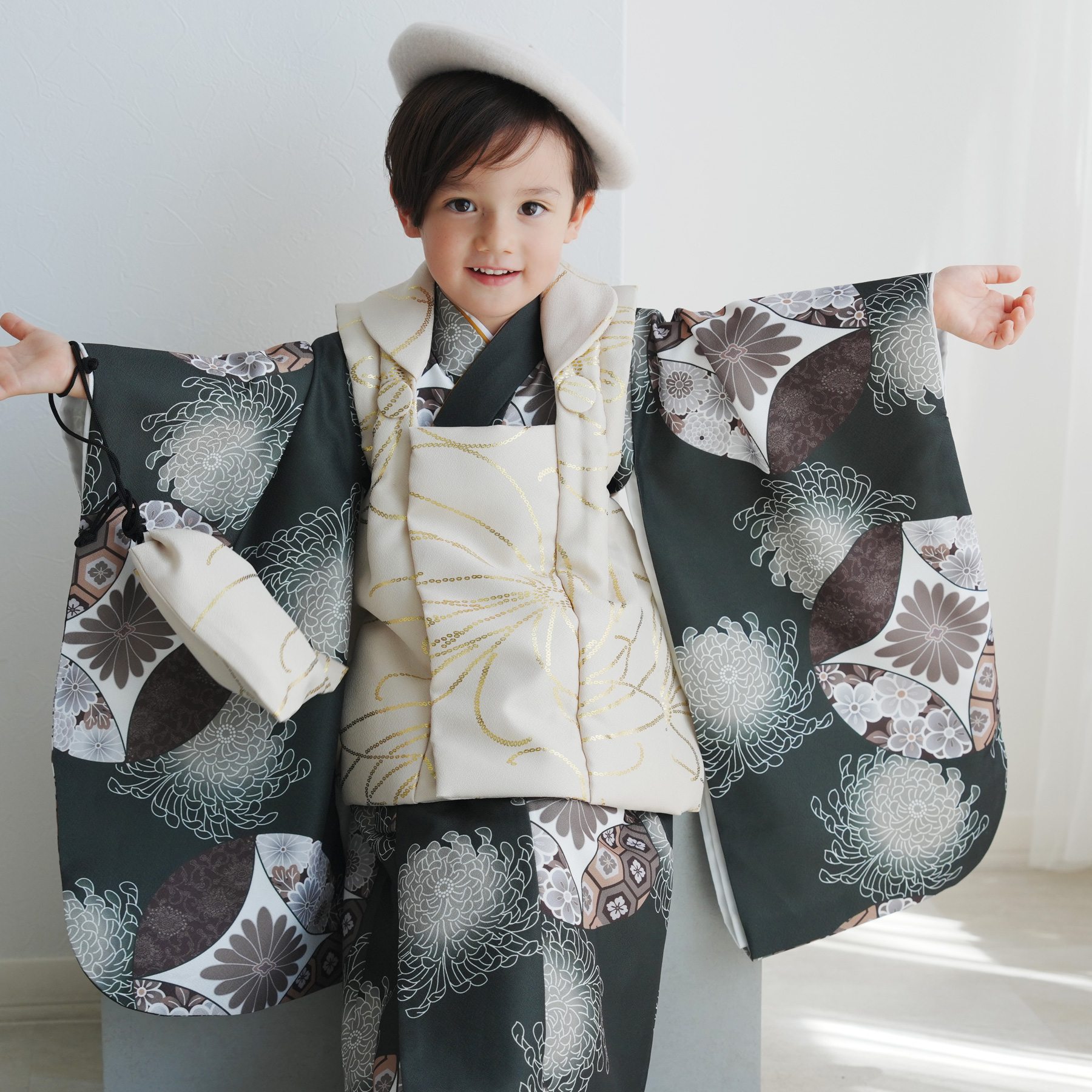 新品 utatane ひよこ商店 七五三 着物 3歳 女の子 被布フルセット レンタル】七五三 3歳 着物 ひよこ商店 女の子 被布セット 子供 kids