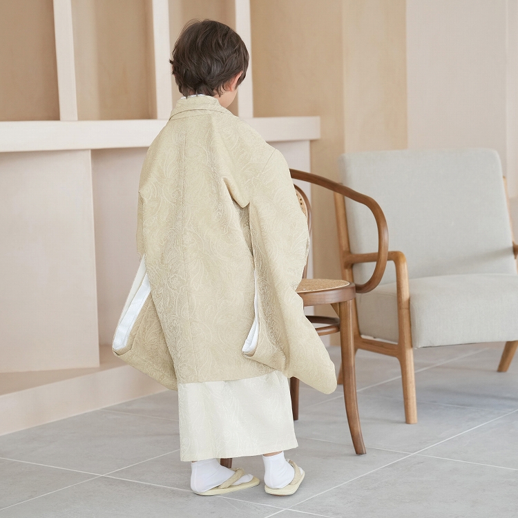 3歳 男の子 七五三utatane ジャガードペイズリー ベージュ×ホワイト 七五三3歳用被布コートセット 男の子 utatane ジャガード
