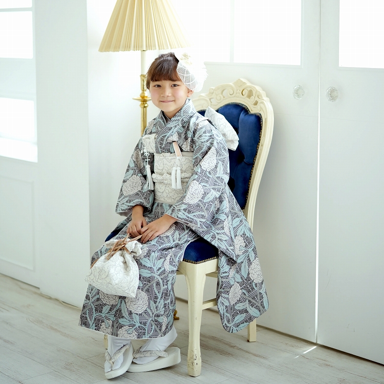 【コメントの方専用】ひよこ商店3歳七五三　花 薄ピンク クリーム銀彩×グレー雪輪 楽天市場】【レンタル】 【ひよこ商店 kids 七五三 着物 3歳