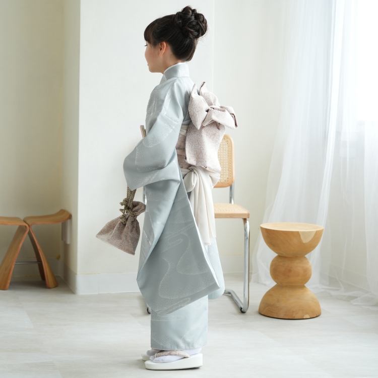 七五三　7歳　120cm　正絹　古典柄　グレー レンタル 七五三 7歳 着物 ひよこ商店 古典柄 レトロ 四つ身 花