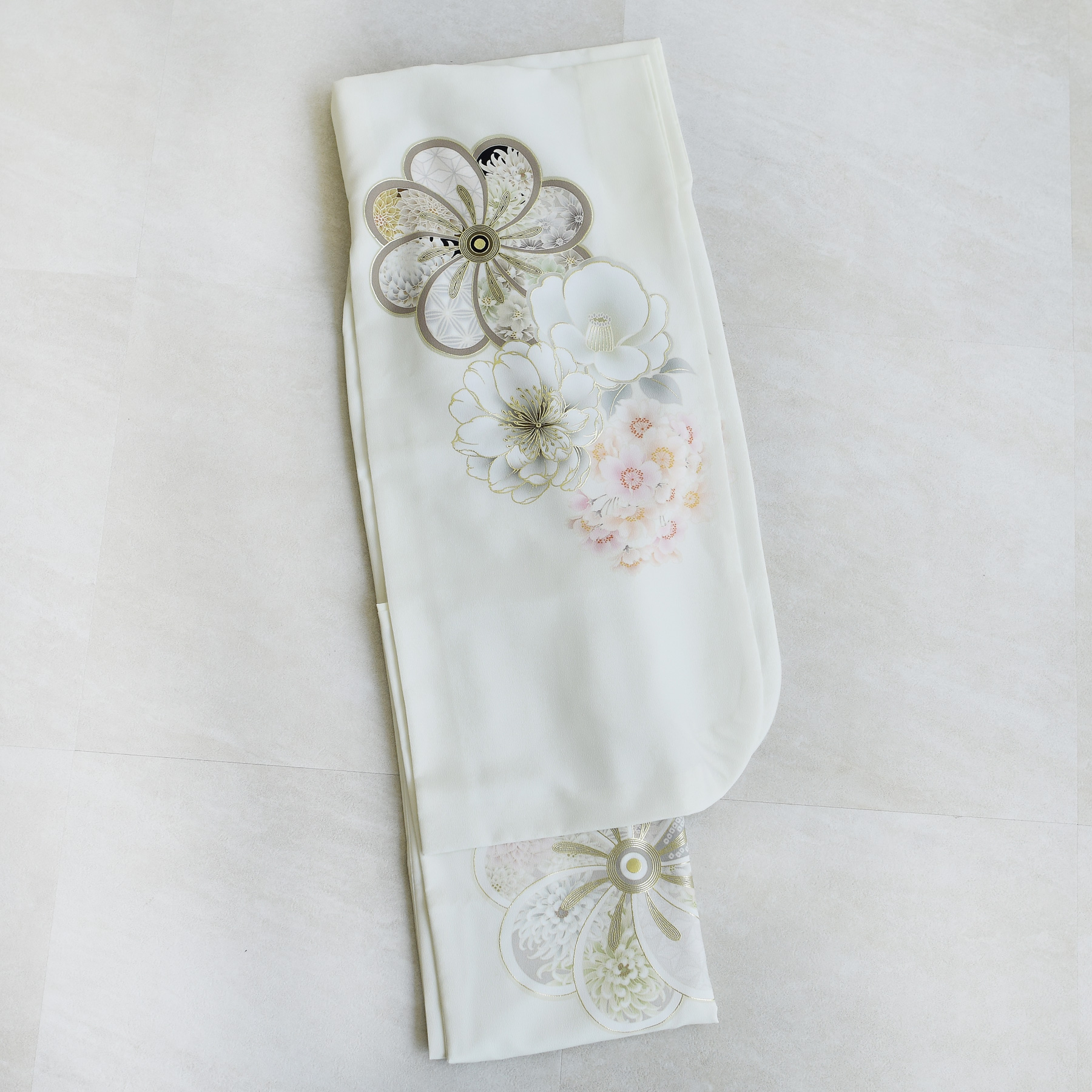 新品☆椿の花が可愛らしい着物☆七五三フルセット 楽天市場】七五三 着物 3歳 販売 女の子 おしゃれ 「 椿(つばき