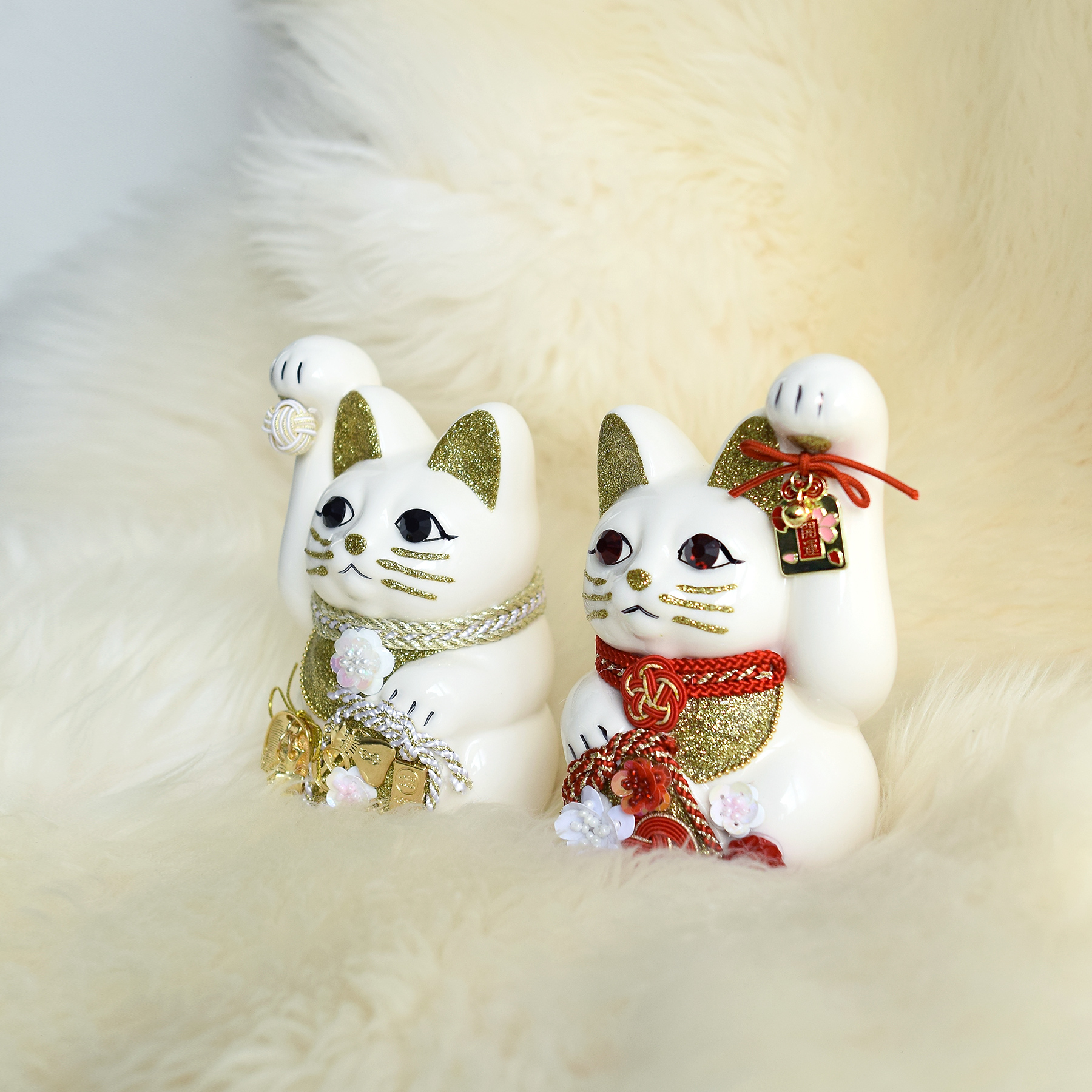 招き猫 置物 おしゃれ ニコアンティーク×ご縁猫 梅（うめ） 4号 白