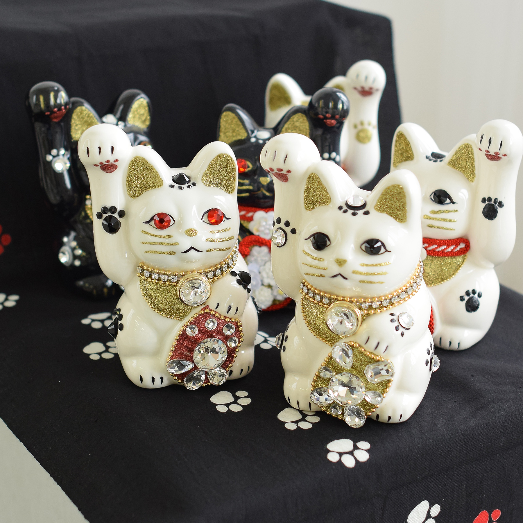 招き猫 置物 おしゃれ ニコアンティーク×ご縁猫 ねこ球助 手ぬぐい 2点