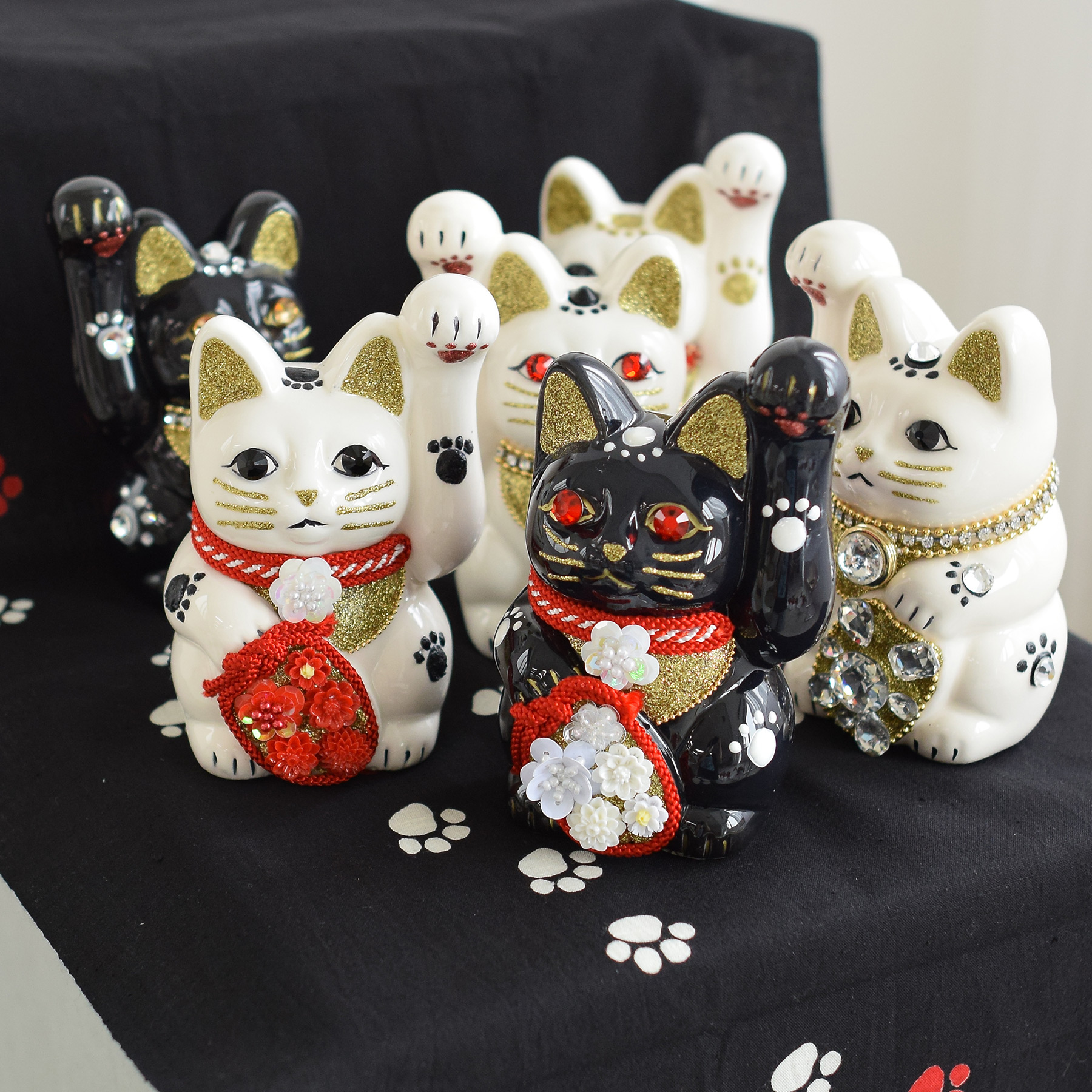 招き猫 置物 おしゃれ ニコアンティーク×ご縁猫 ねこ球子 手ぬぐい 2点