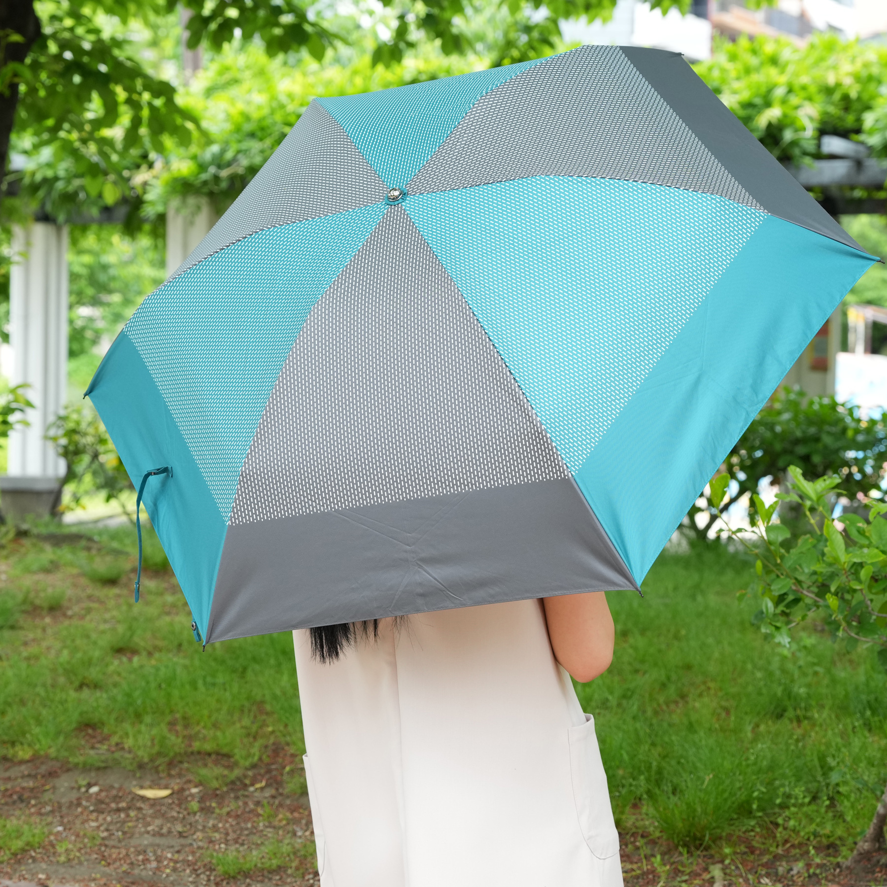 （ umbrella ）