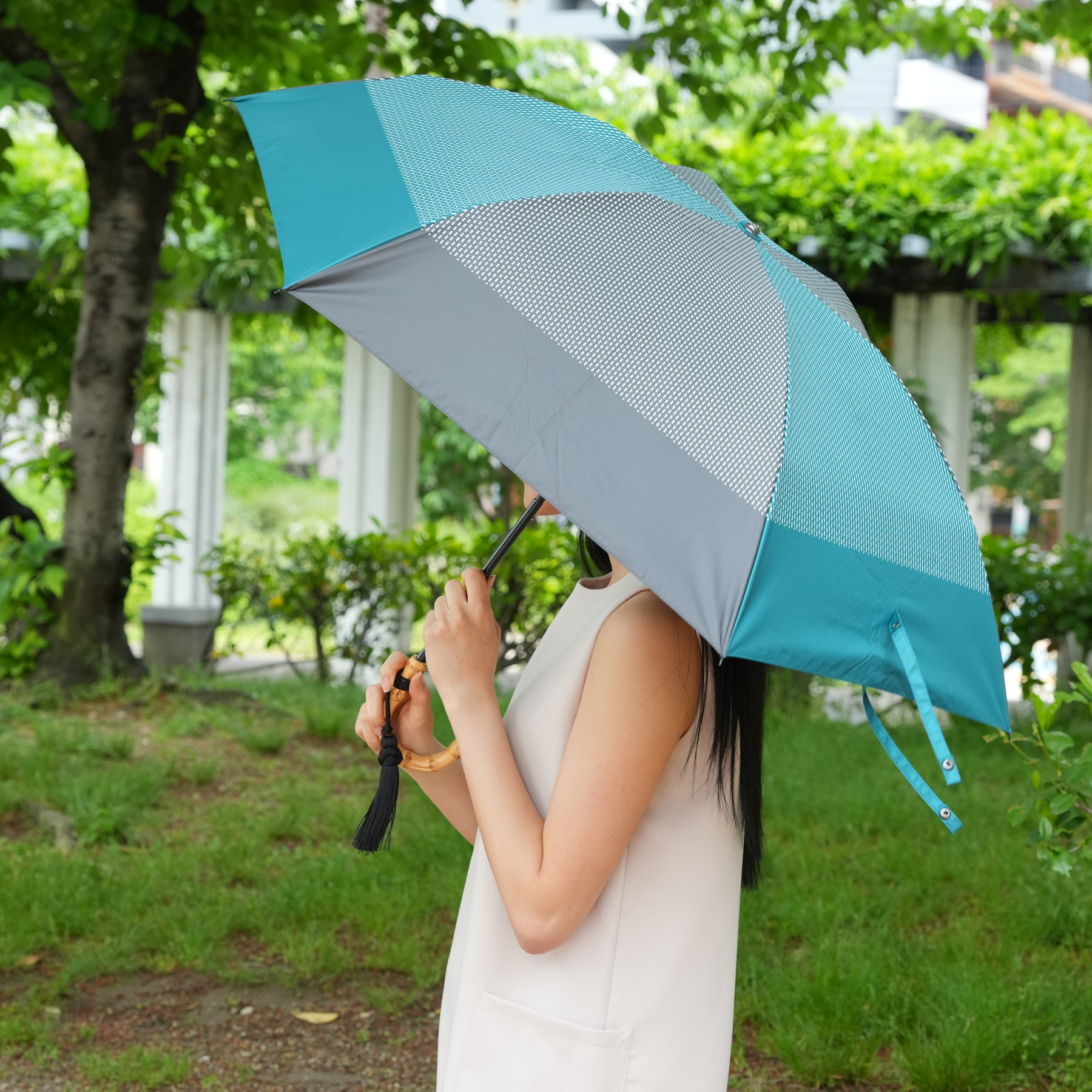 （ umbrella ）