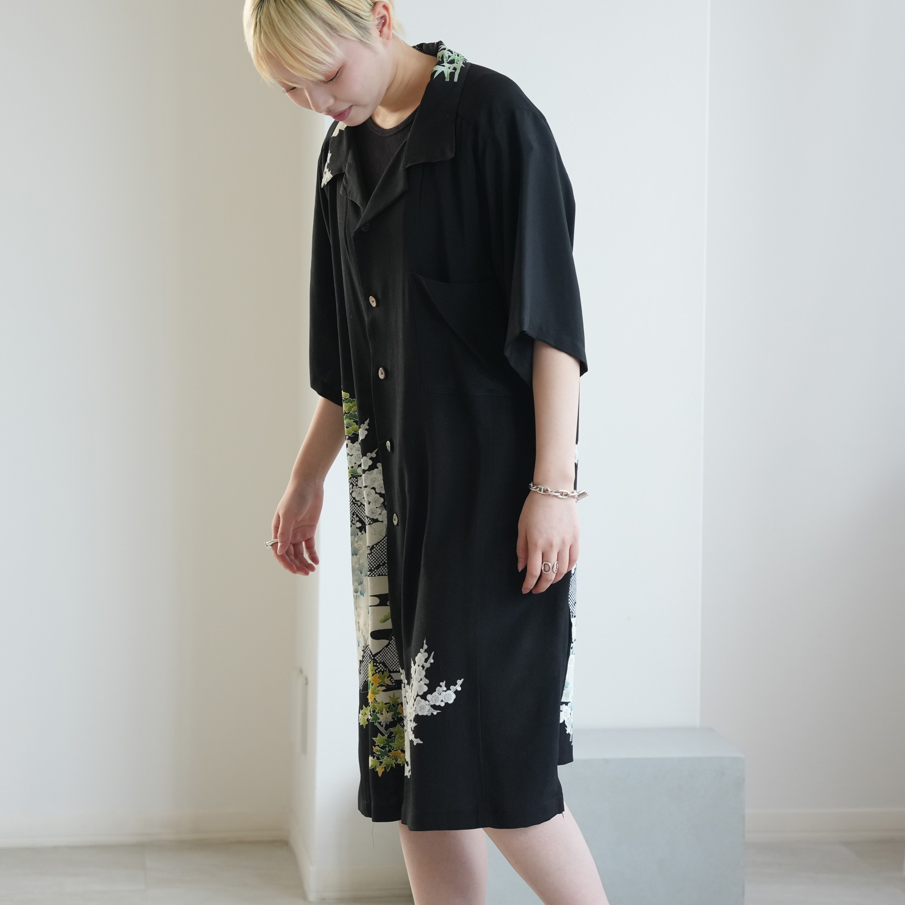 着物リメイク シャツ ブラウス レディース メンズ ユニセックス ロングシャツ maison utatane  No.BL05 風を纏う翠 一点物 正絹 日本製 3Lサイズ 黒の画像
