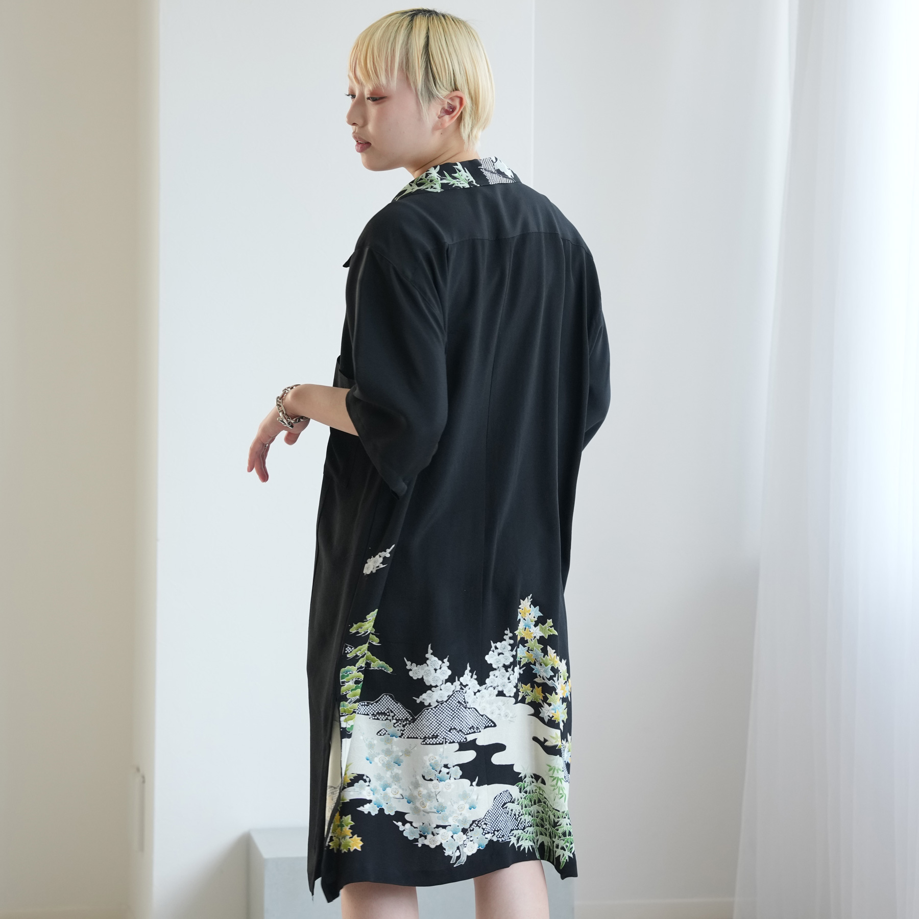 着物リメイク シャツ ブラウス レディース メンズ ユニセックス ロングシャツ maison utatane  No.BL05 風を纏う翠 一点物 正絹 日本製 3Lサイズ 黒の画像