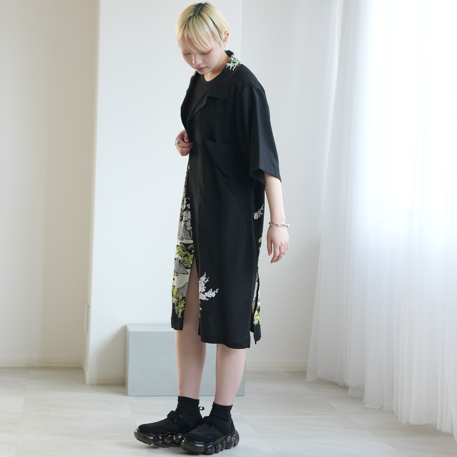 着物リメイク シャツ ブラウス レディース メンズ ユニセックス ロングシャツ maison utatane  No.BL05 風を纏う翠 一点物 正絹 日本製 3Lサイズ 黒の画像