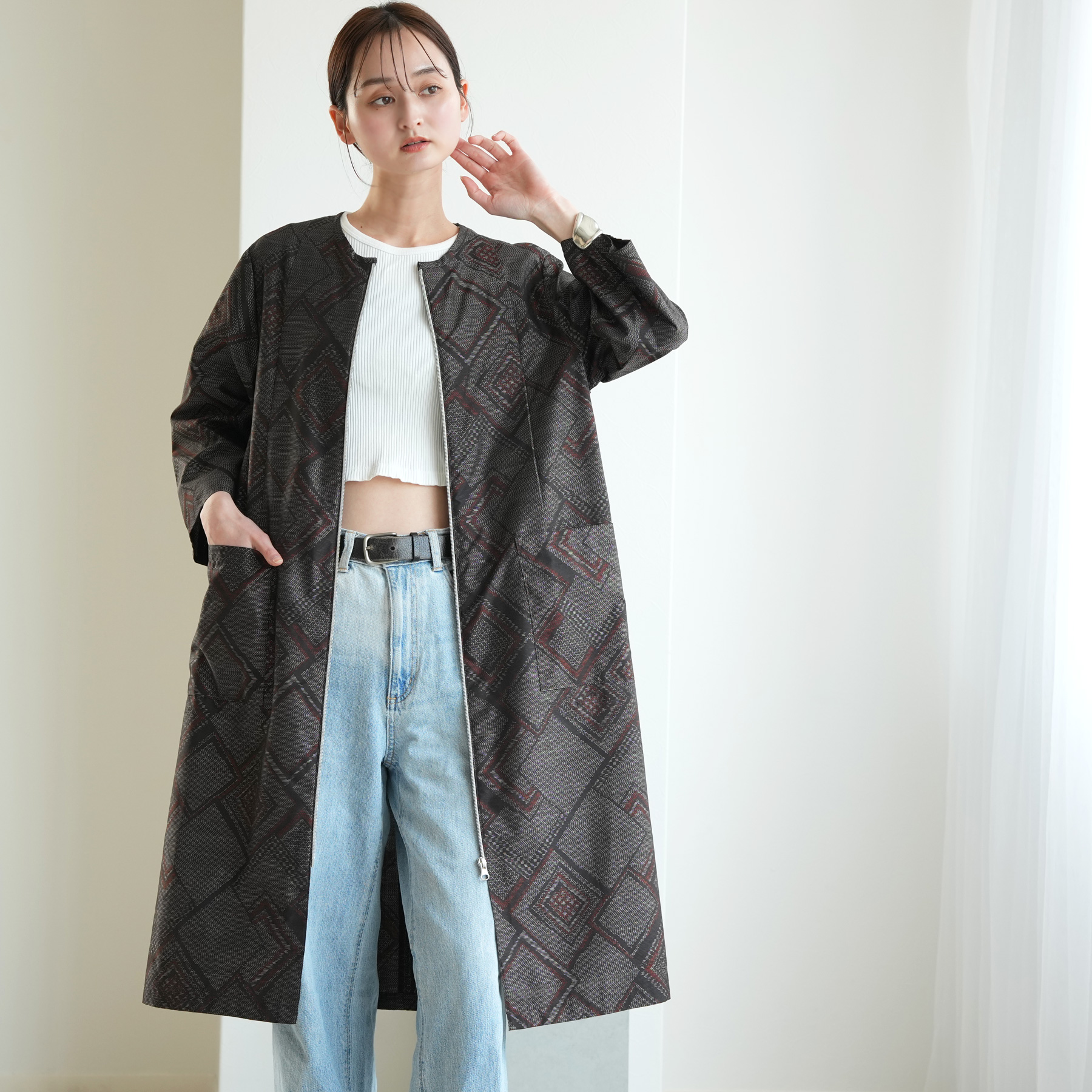 着物リメイク maison utatane｜No.CT02｜幾何学の夜香 一点物｜正絹｜日本製 はおり ロング フリーサイズの画像