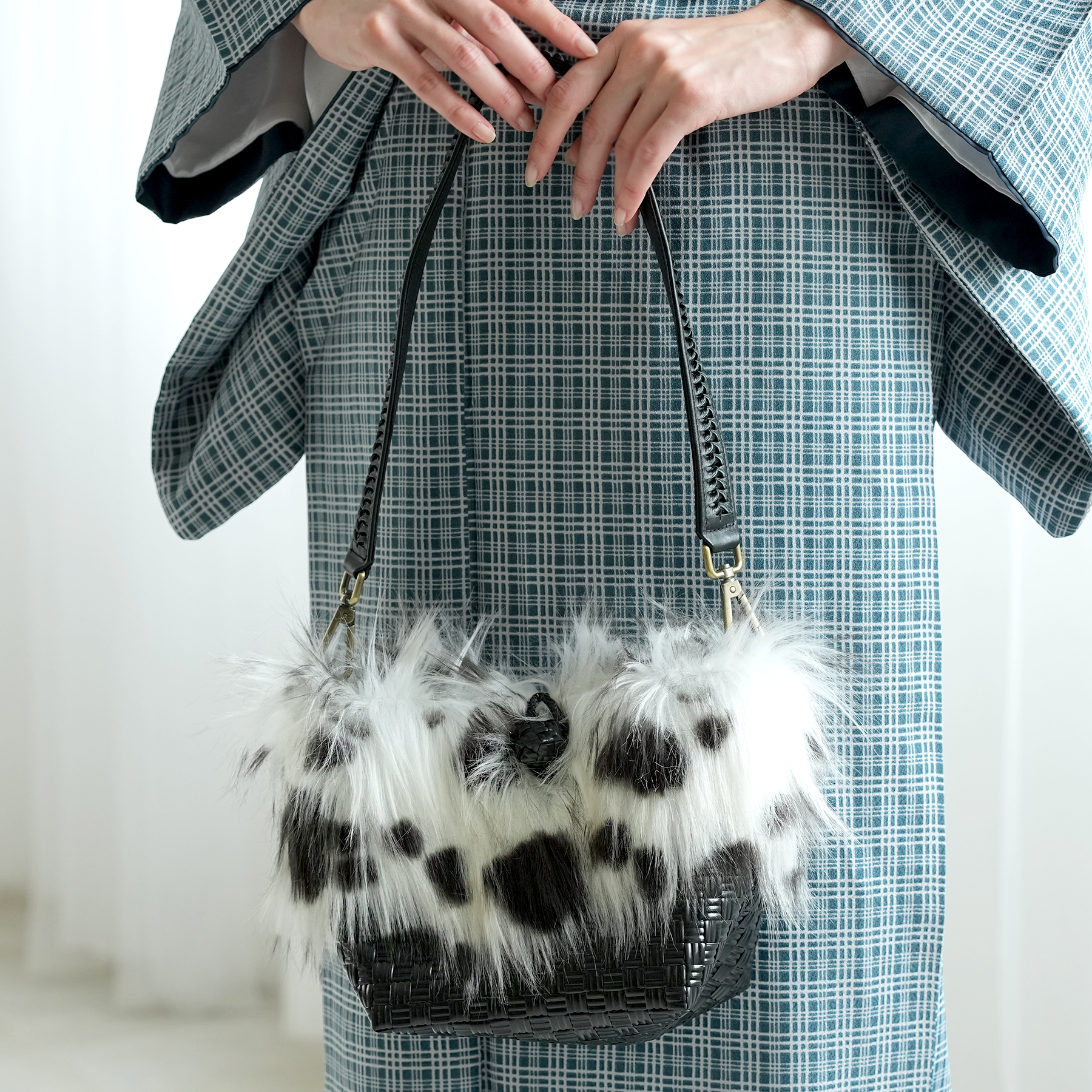 ファー付2wayミニショルダーバッグ 牛革×プレミアムリサイクル