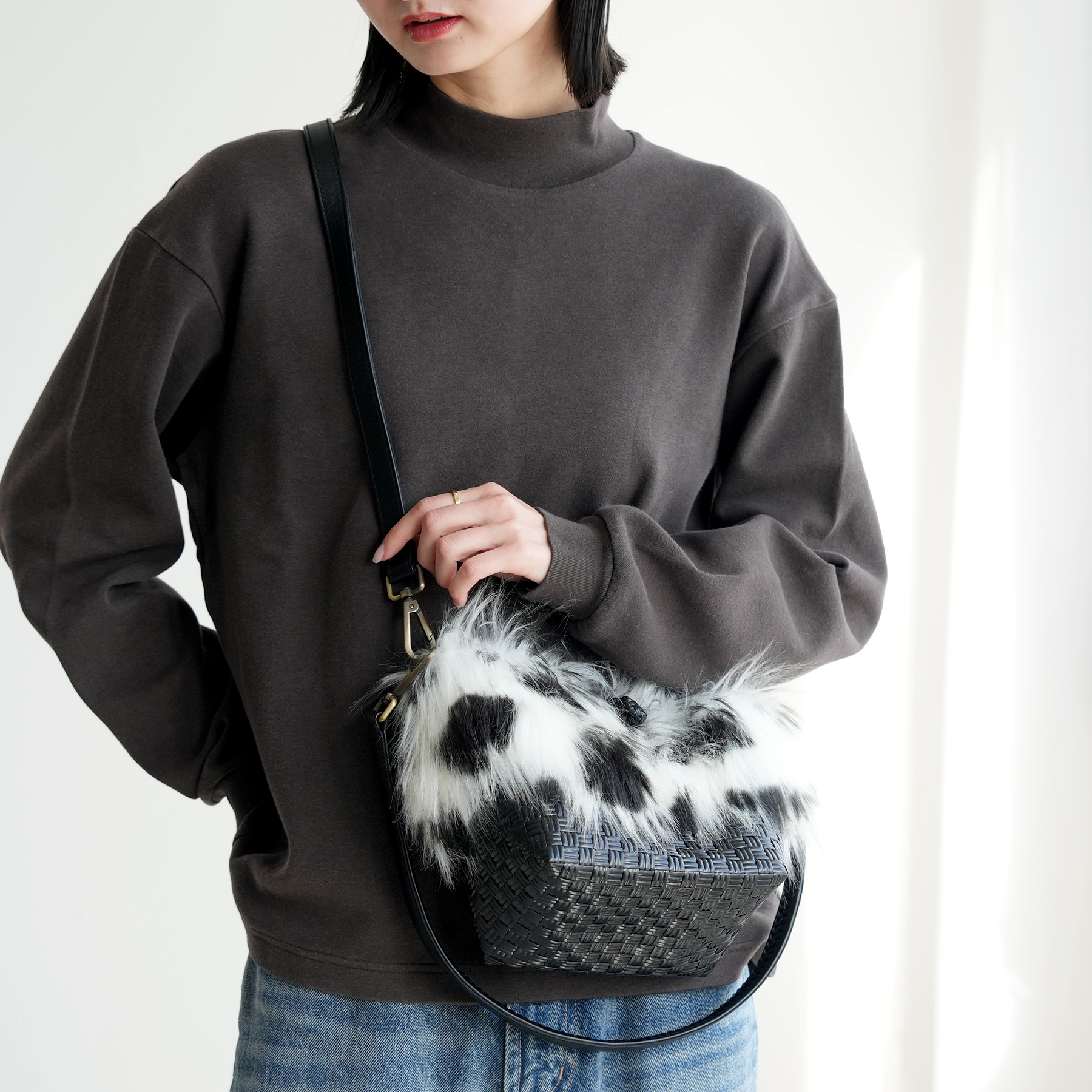 ファー付2wayミニショルダーバッグ 牛革×プレミアムリサイクル