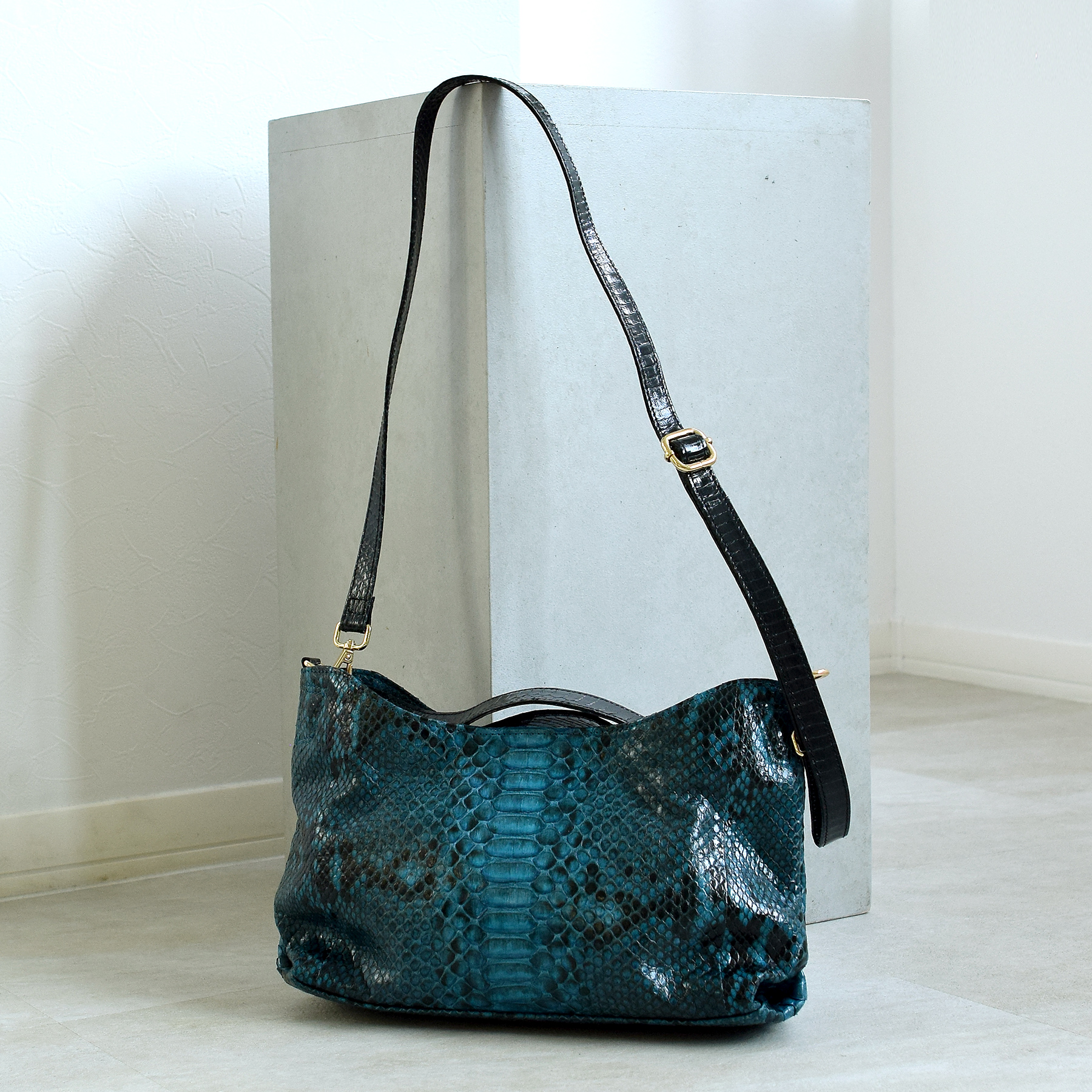 バッグ レディース レザー PYTHON パイソン ウェーブトートバッグ ミニ