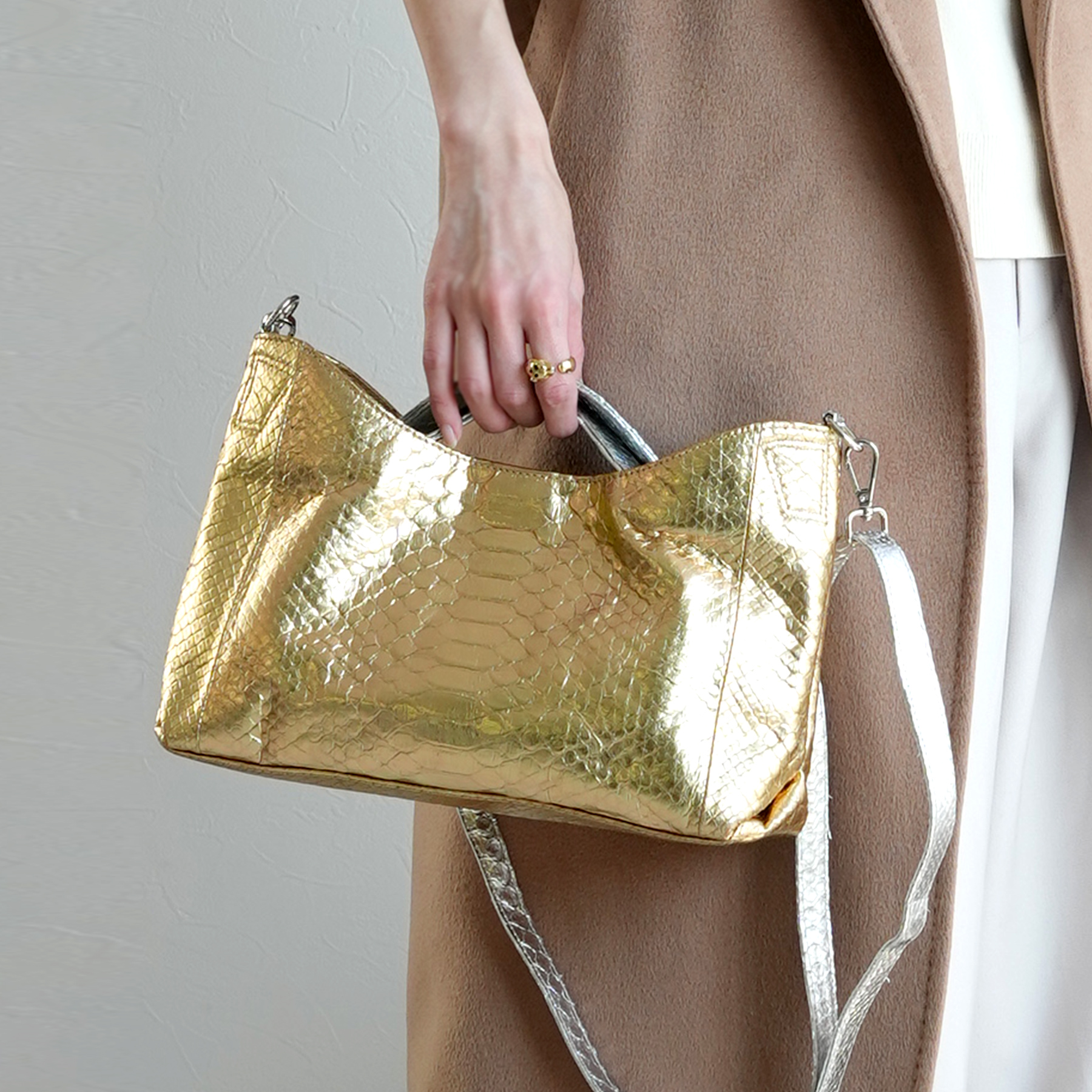 バッグ レディース レザー PYTHON パイソン ウェーブトートバッグ ミニ