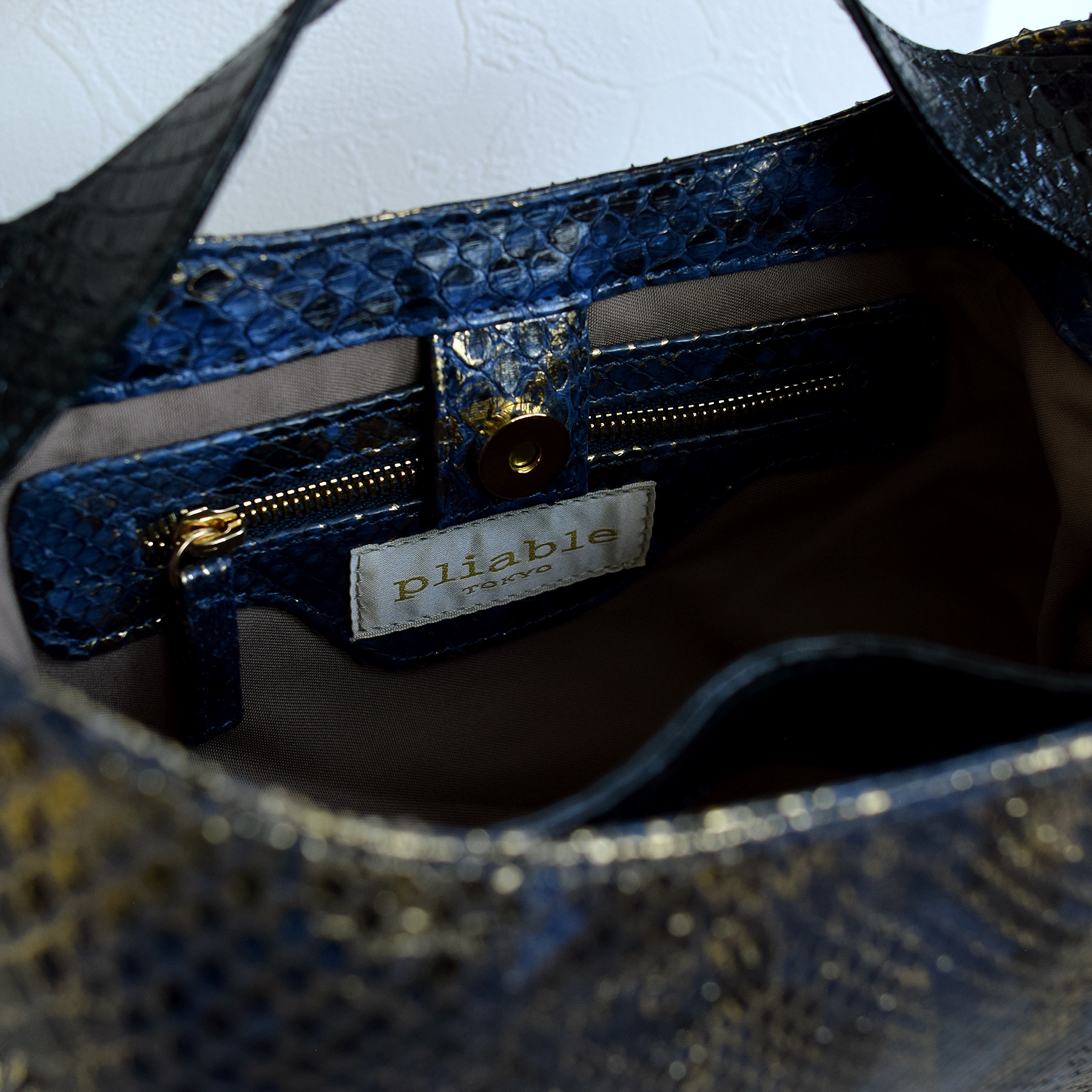 バッグ レディース レザー PYTHON パイソン ウェーブトートバッグ ミニ