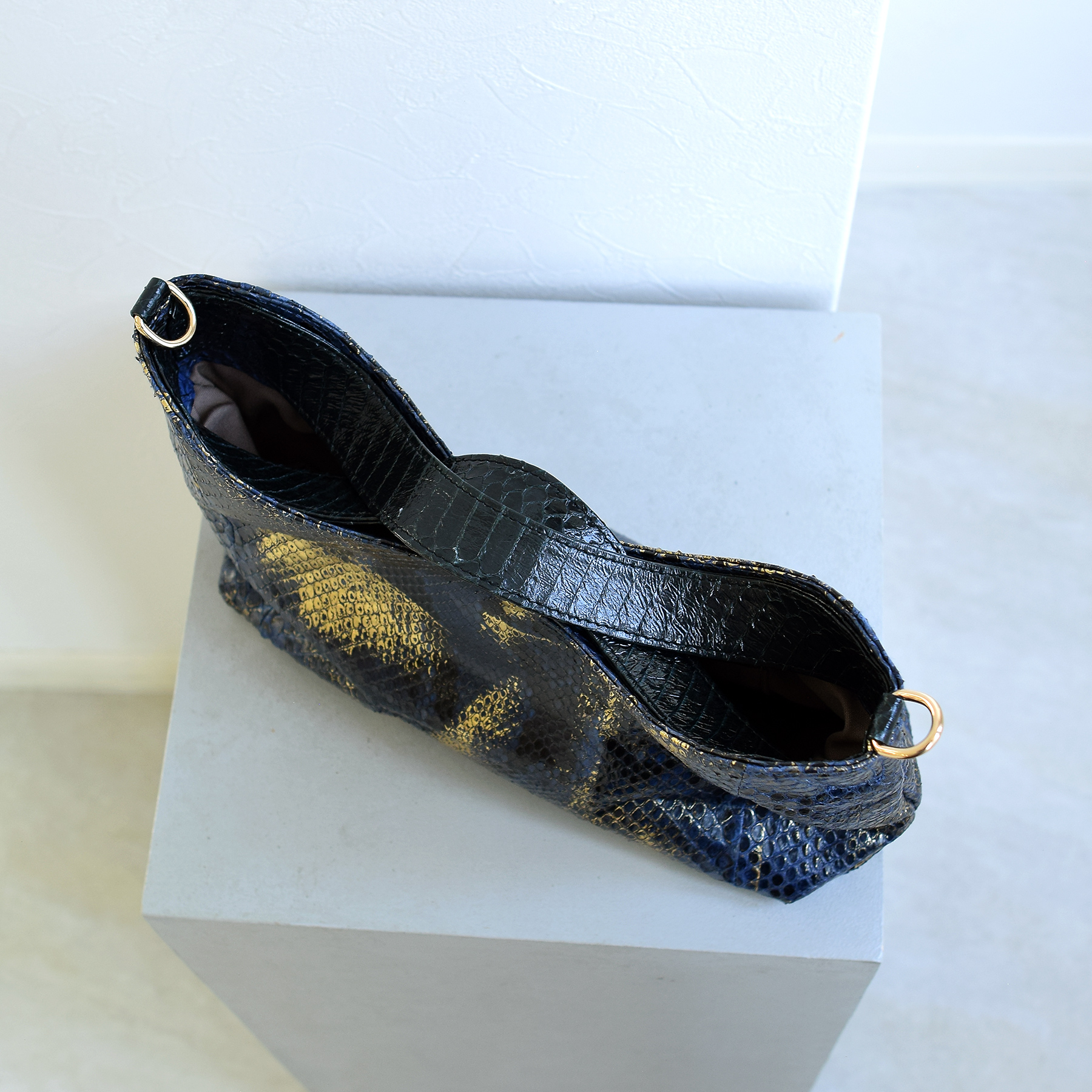 バッグ レディース レザー PYTHON パイソン ウェーブトートバッグ ミニ 