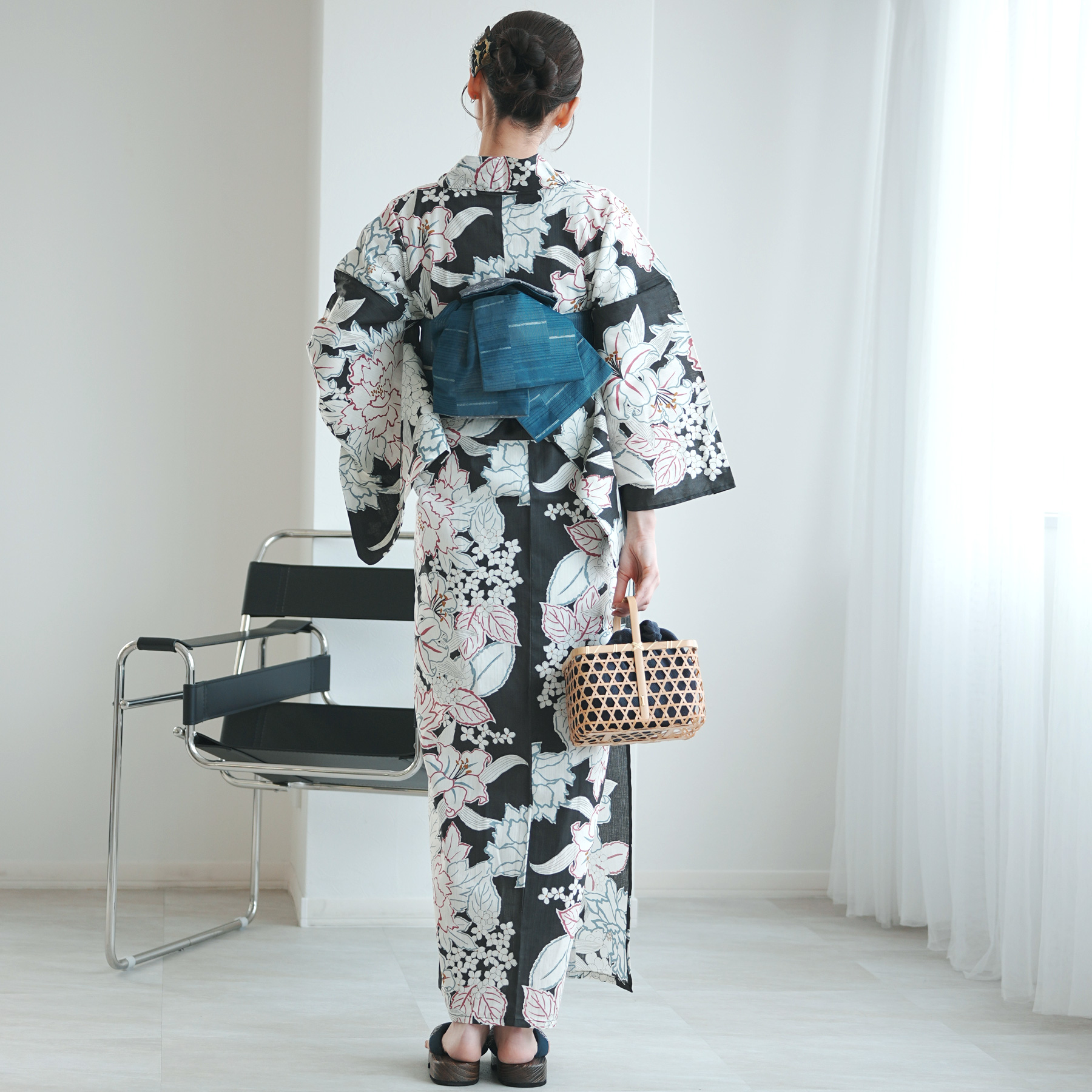 utatane 浴衣 単品 レディース 高級変わり織 鈍鉄紺に敷き詰められた