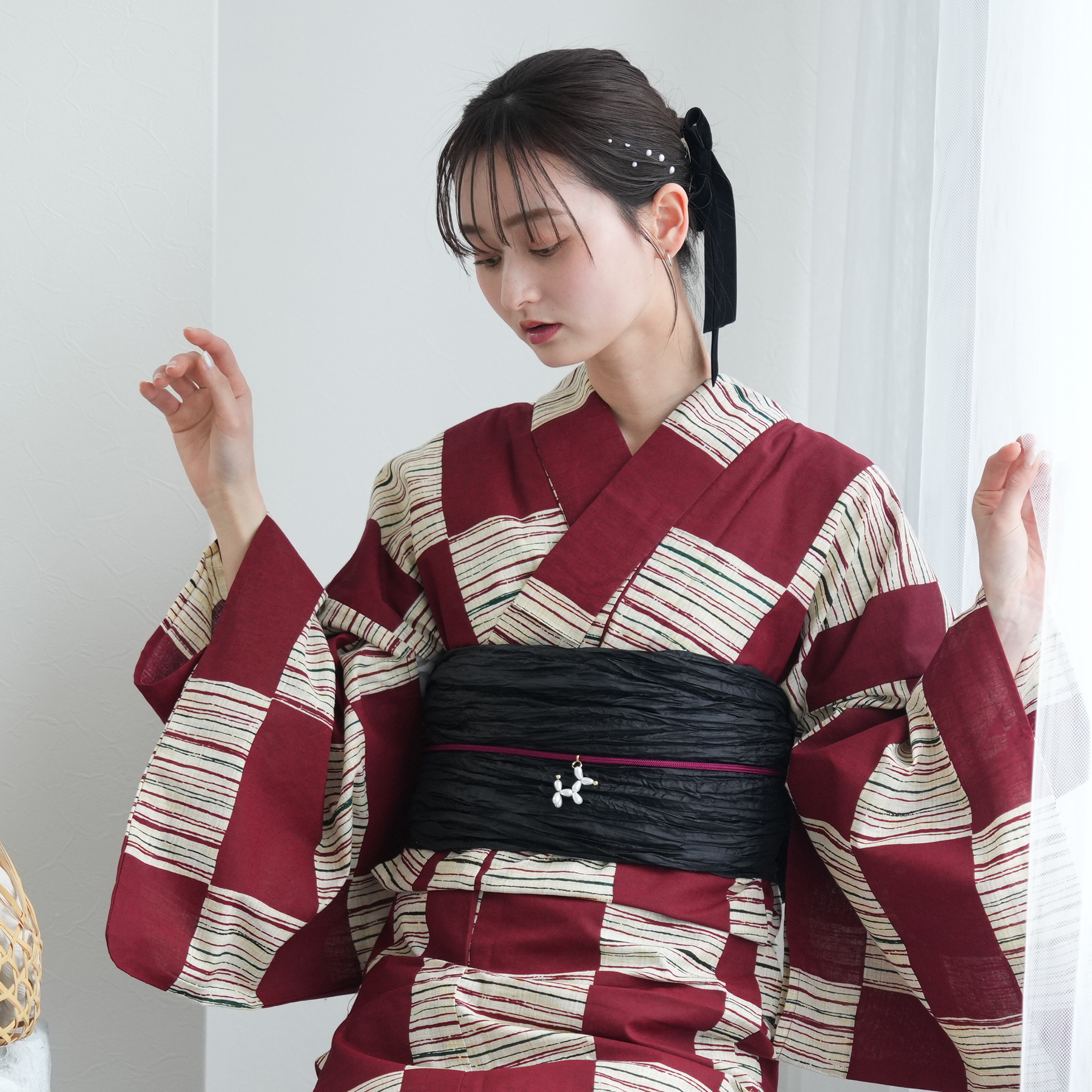 お任せ赤半幅帯つき◆最高級【綿麻浴衣】黒狢菊古典ゆかた◆高級変わり織◆ utatane 浴衣 セット レディース フリーサイズ 綿麻 高級変わり織 浴衣