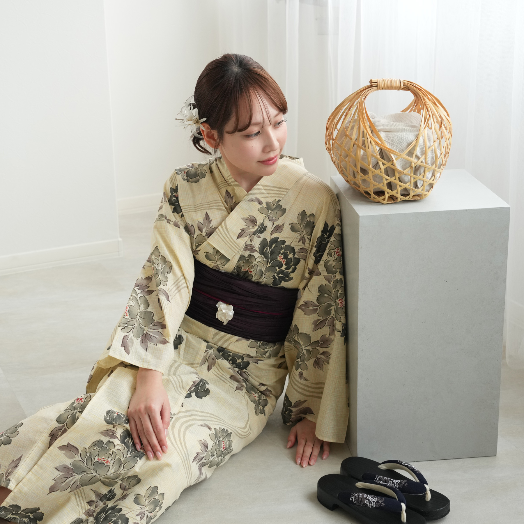 utatane浴衣3点セット(浴衣/帯/下駄)月下美人のマスタード染分け utatane（ウタタネ）の「キッズ浴衣3点セット utatane 月下美人