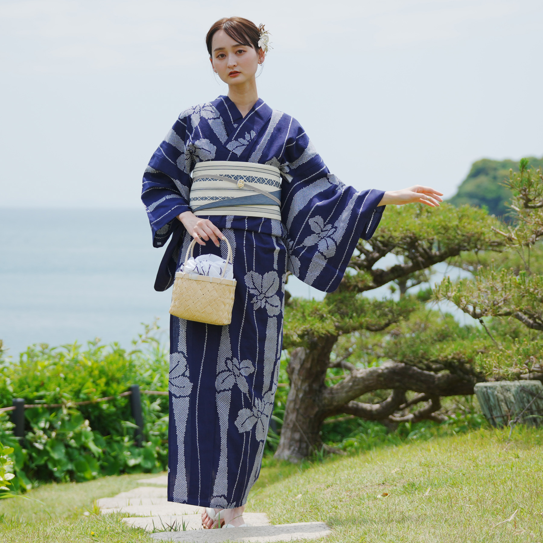 utataneネイビー花柄 浴衣・帯下駄セット未開封新品フリーサイズ utatane 浴衣 レディース セット utatane×注染工房（浴衣/帯