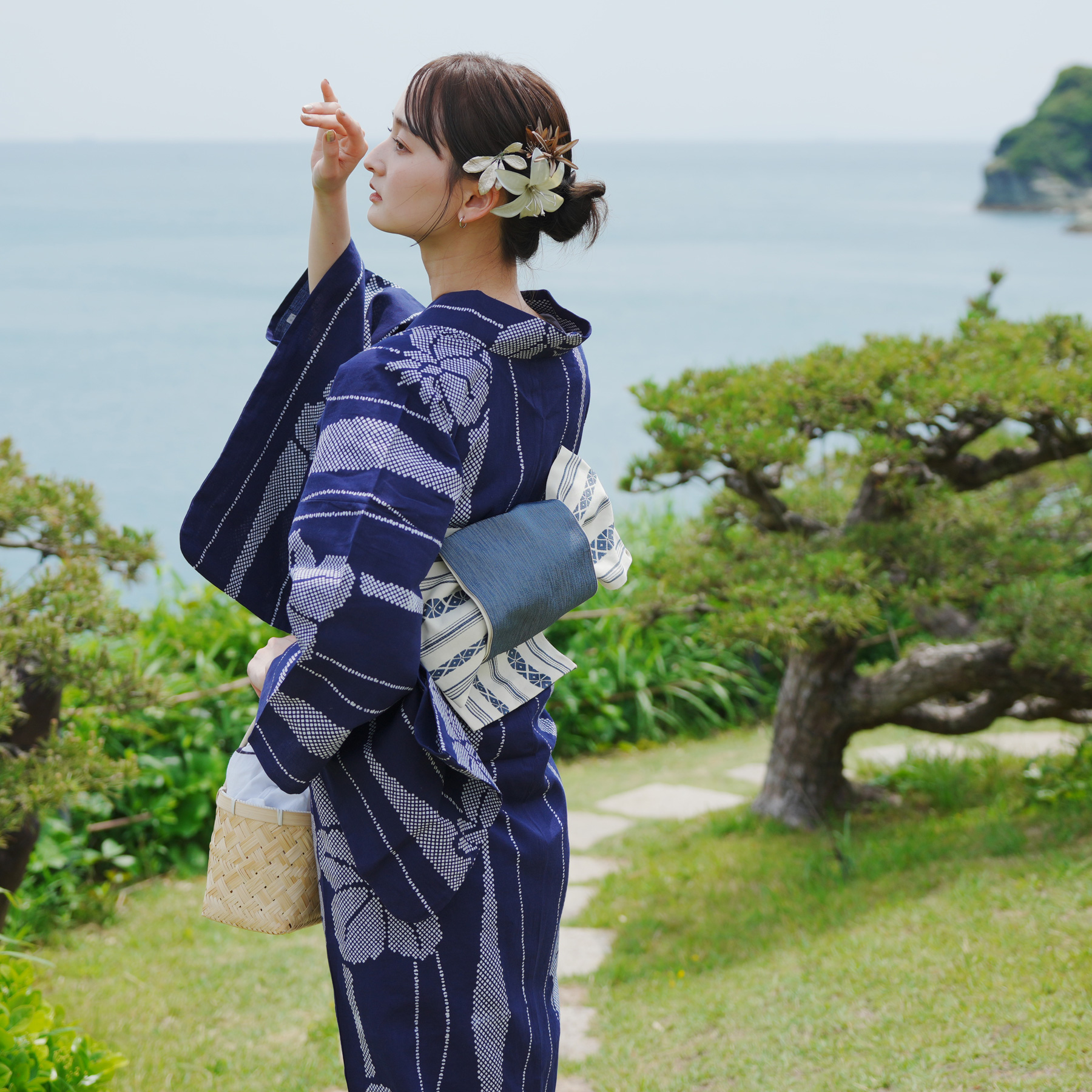 【浴衣】梅模様　藍染 注染　紺　ネイビー レトロ　古典 綿　アンティーク 浴衣】梅模様 藍染 注染 紺 ネイビー レトロ 古典 綿