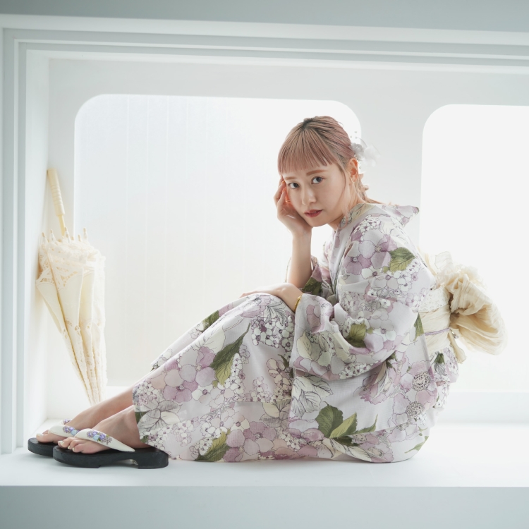 新品未使用【utatane】浴衣3点セット ラベンダー 花尽くし 新品未使用【utatane】浴衣3点セット ラベンダー 花尽くし