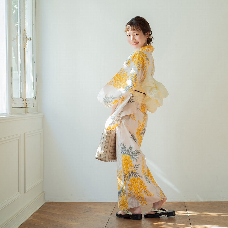 【新品未使用】maru × utatane浴衣3点セット ほぐし麻の葉としだれ藤 utatane（ウタタネ）の「【maru × utatane】浴衣3点セット