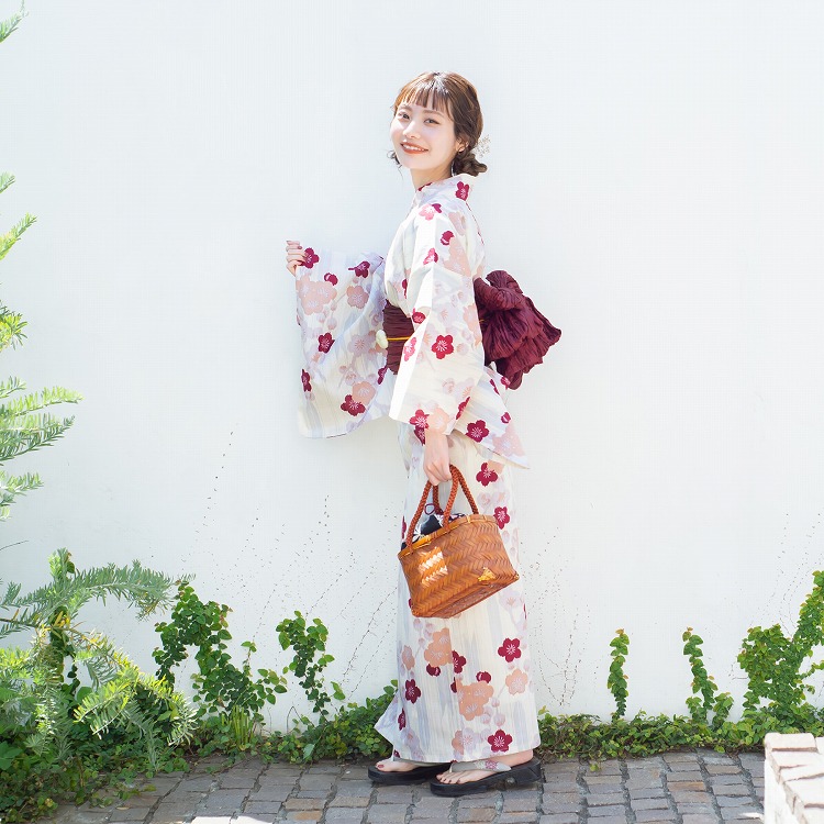 utatane×maru maruコラボ 浴衣単品 maru × utatane 浴衣3点セット (浴衣/帯/下駄) 矢絣にほぐし梅