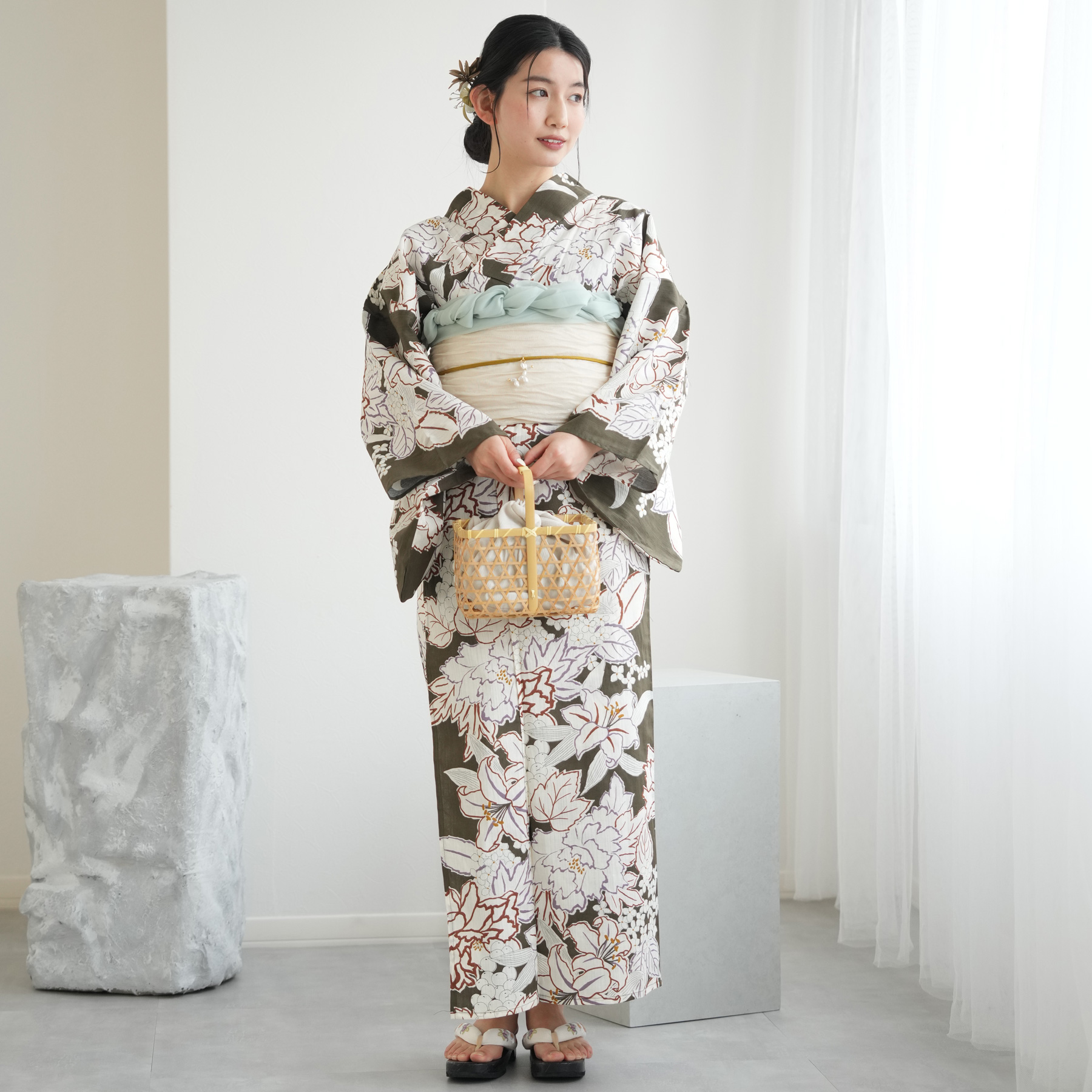深緑に芍薬華やぐ大人浴衣セット utatane 浴衣 レディース セット 高級変わり織 フリーサイズ