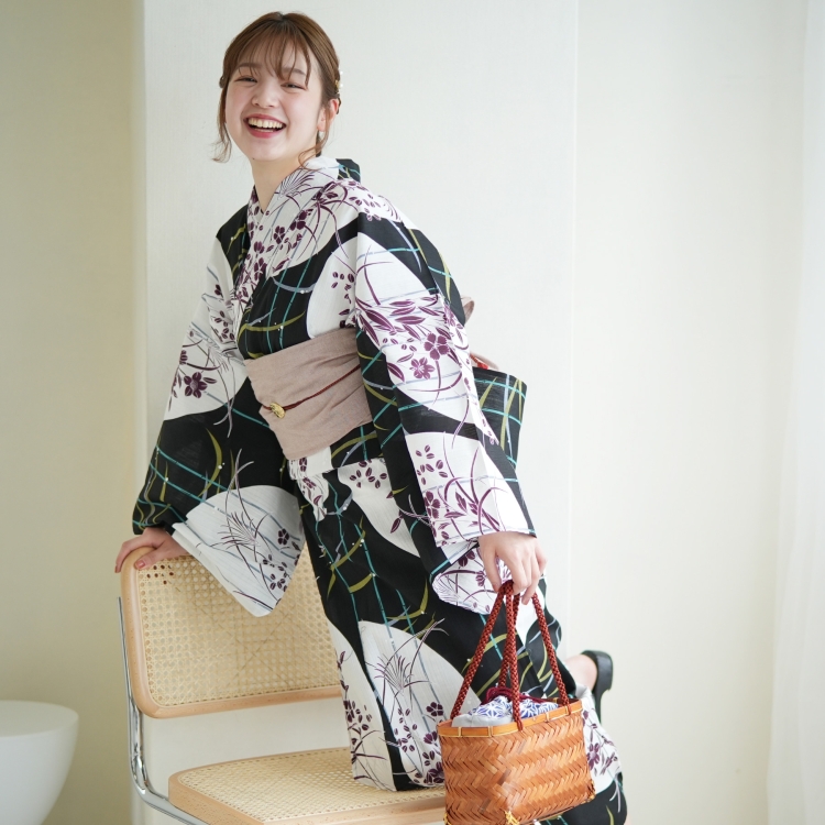 【新品未使用】utatane 浴衣6点セット 大正ロマン レトロ アンティーク utatane 浴衣 レディース セット 浴衣/帯/下駄 古典柄 レトロ