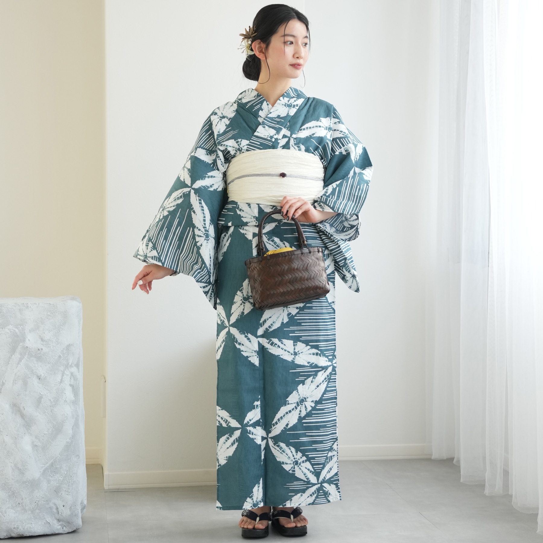 【浴衣3点セット】生成りに七宝縞 美品 フリーサイズ 新品未使用品 浴衣3点セット】生成りに七宝縞 美品 フリーサイズ 新品未使用品