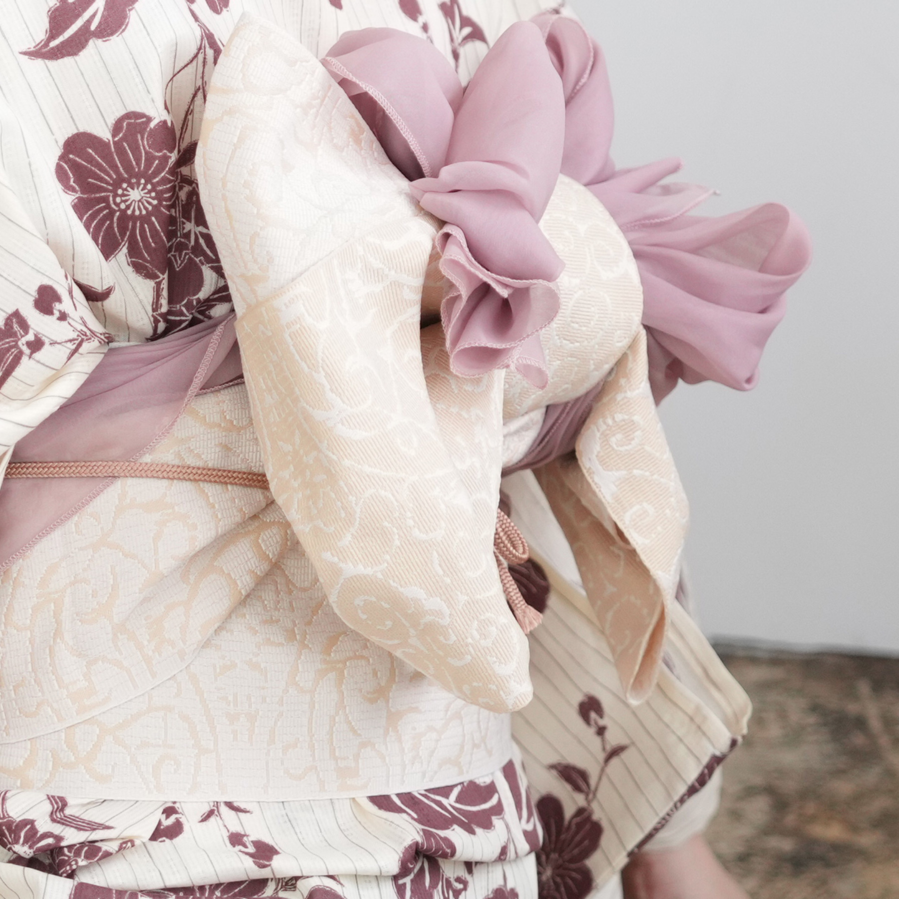 utatane 浴衣3点セット　レトロベージュにえんじの花と枝 utatane｜utatane kids 子供浴衣3点セット 女の子 ベージュに