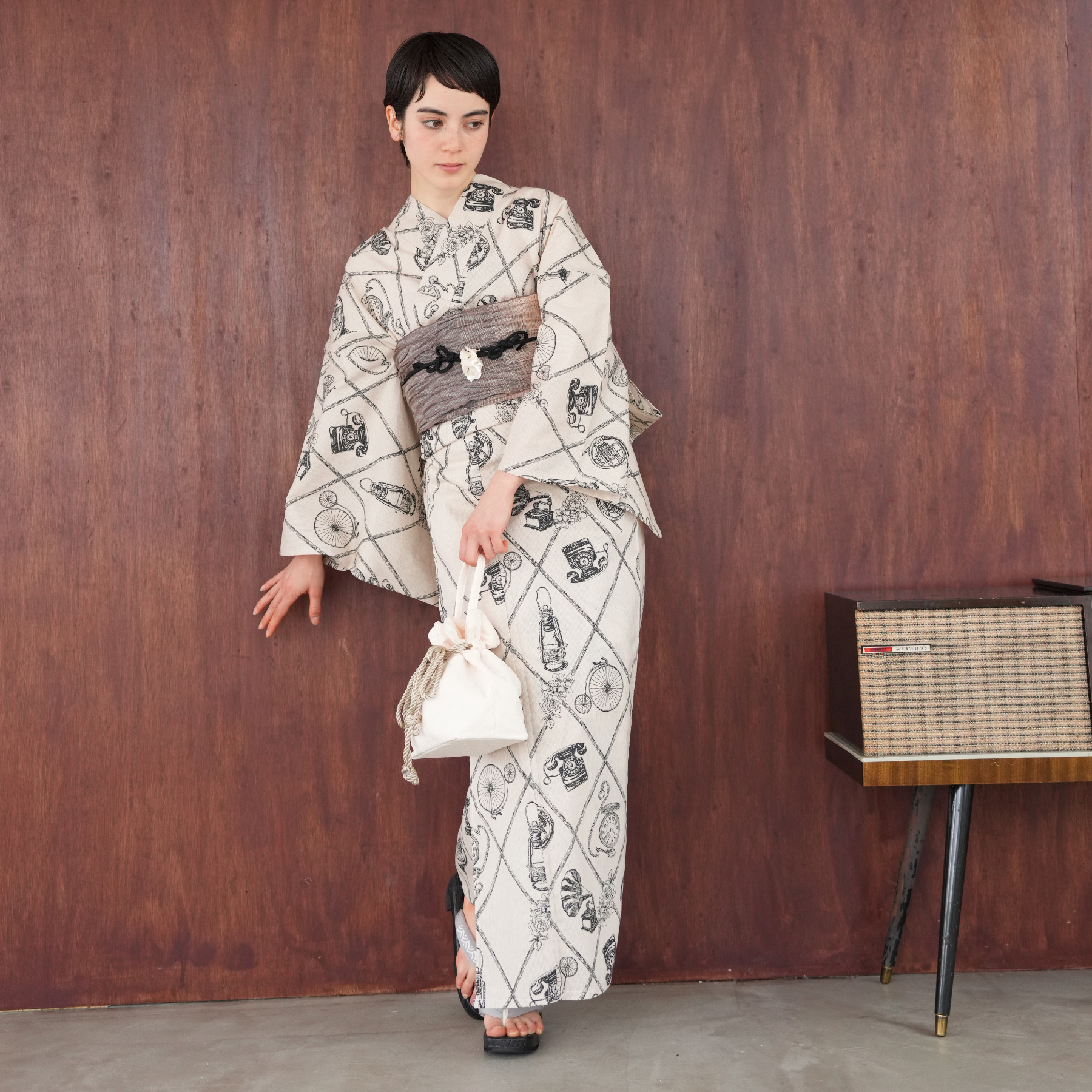 【2025年製 新品】 浴衣 レディース 浴衣3点 高級変わり織 ニコアンティーク セット 着物・浴衣