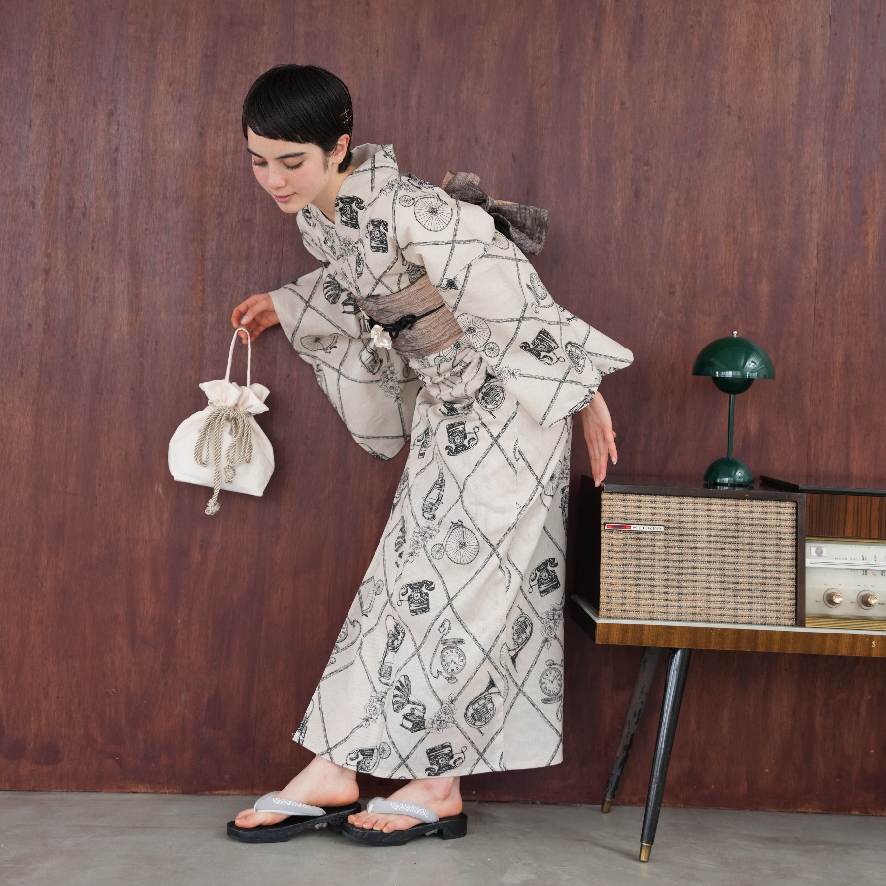 ニコアンティーク 高級変わり織 浴衣3点セット ダイヤグレーにブロカント Amazon.co.jp: ニコアンティーク 高級変わり織 浴衣3点セット