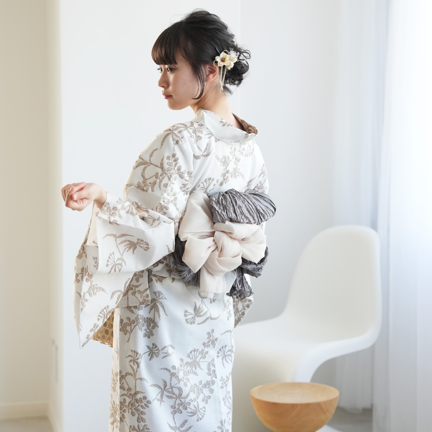 ひよこ商店 高級変わり織 浴衣3点セット ベージュに紫陽花のブーケ 浴衣 子供 女の子 ひよこ商店 浴衣3点セット ベージュに紫陽花の