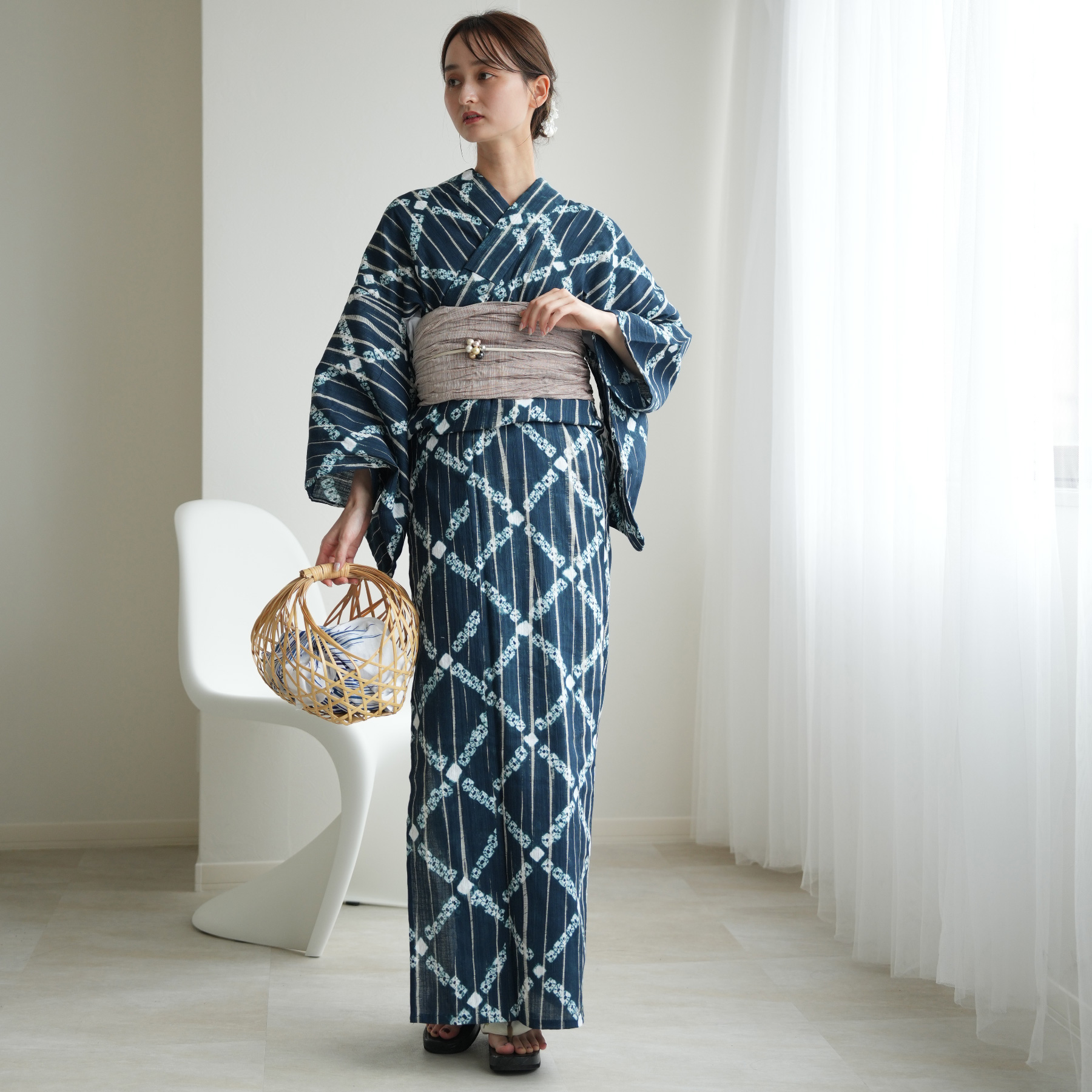 専用◯美品　有松絞り　浴衣　utatane 兵児帯 下駄3点セット花柄　紺 utatane｜utatane 有松絞り 浴衣3点セット 紺地に花露 | Rakuten